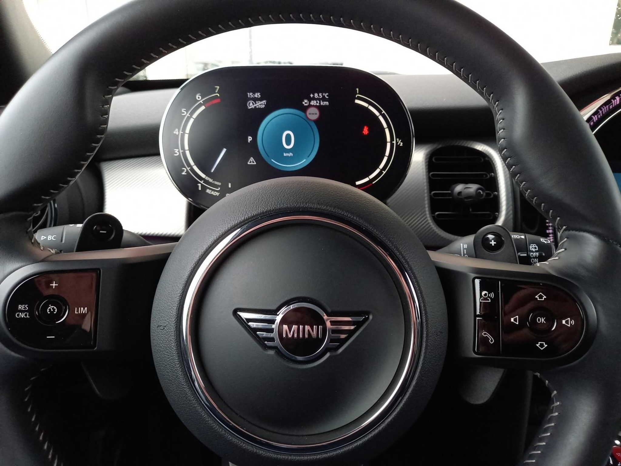 listing desktop thumbnail image 5