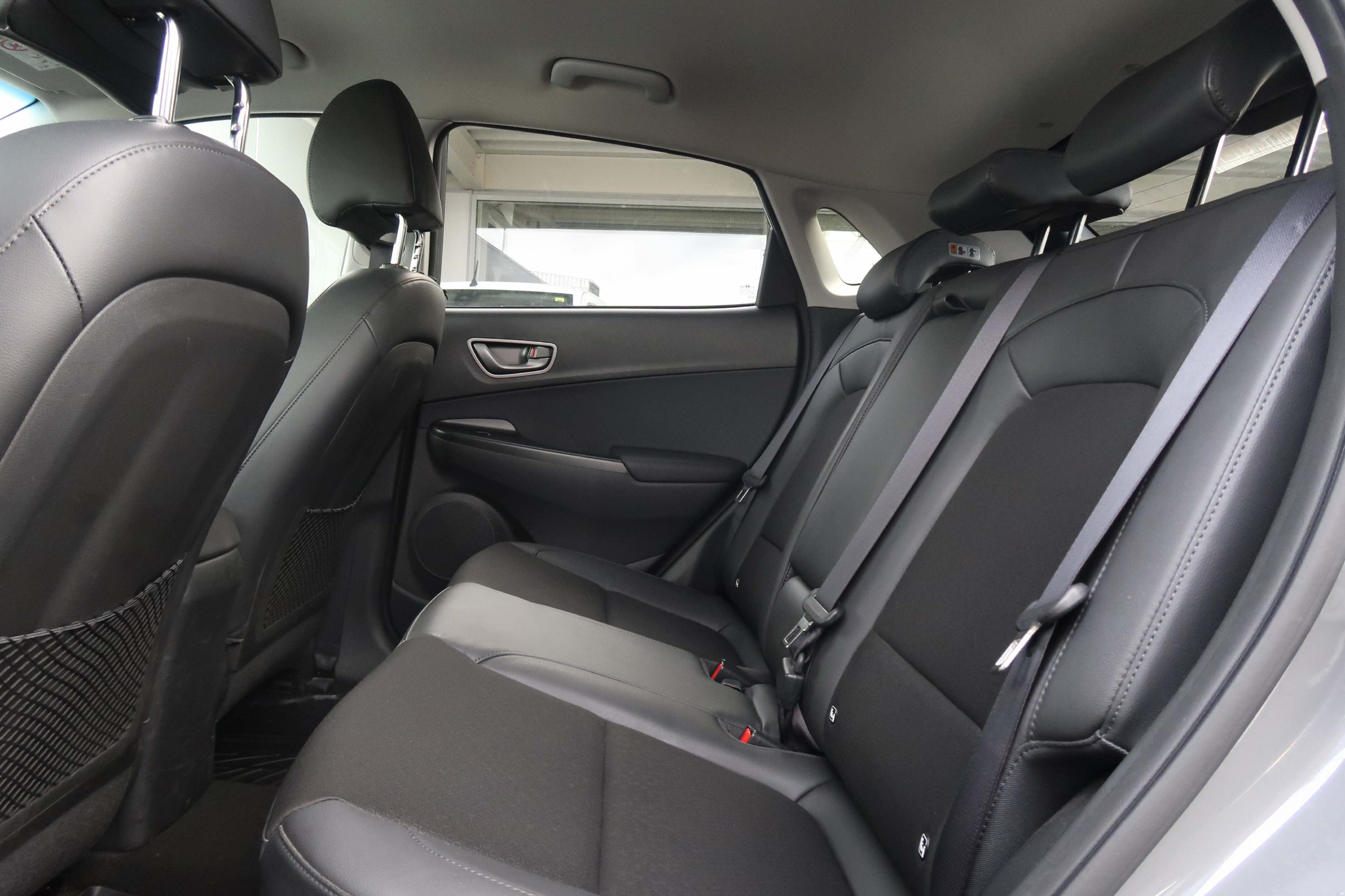 listing desktop thumbnail image 11