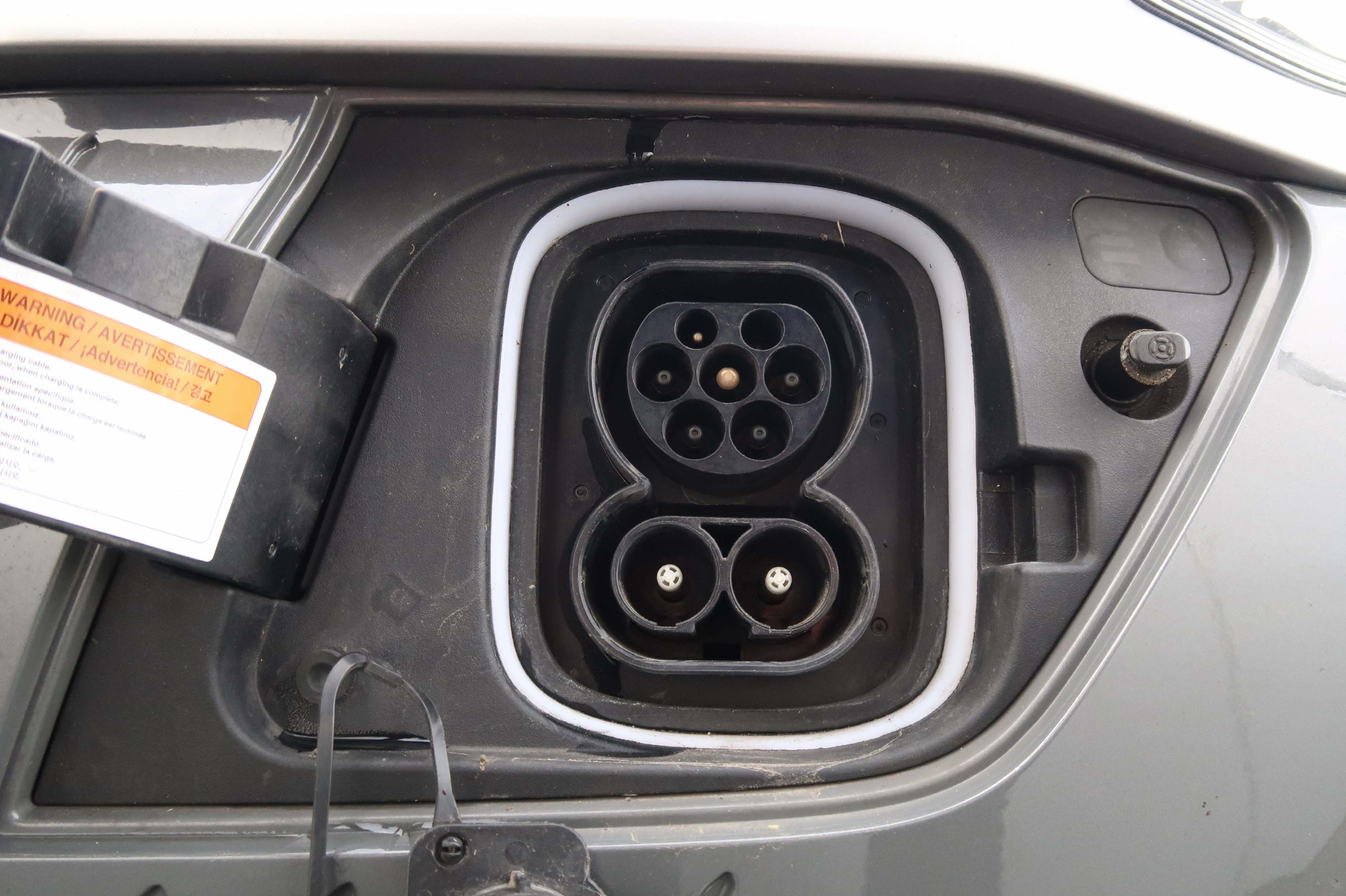 listing desktop thumbnail image 13