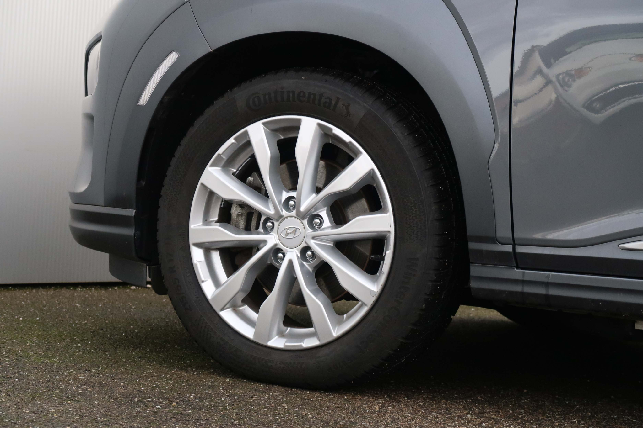 listing desktop thumbnail image 4