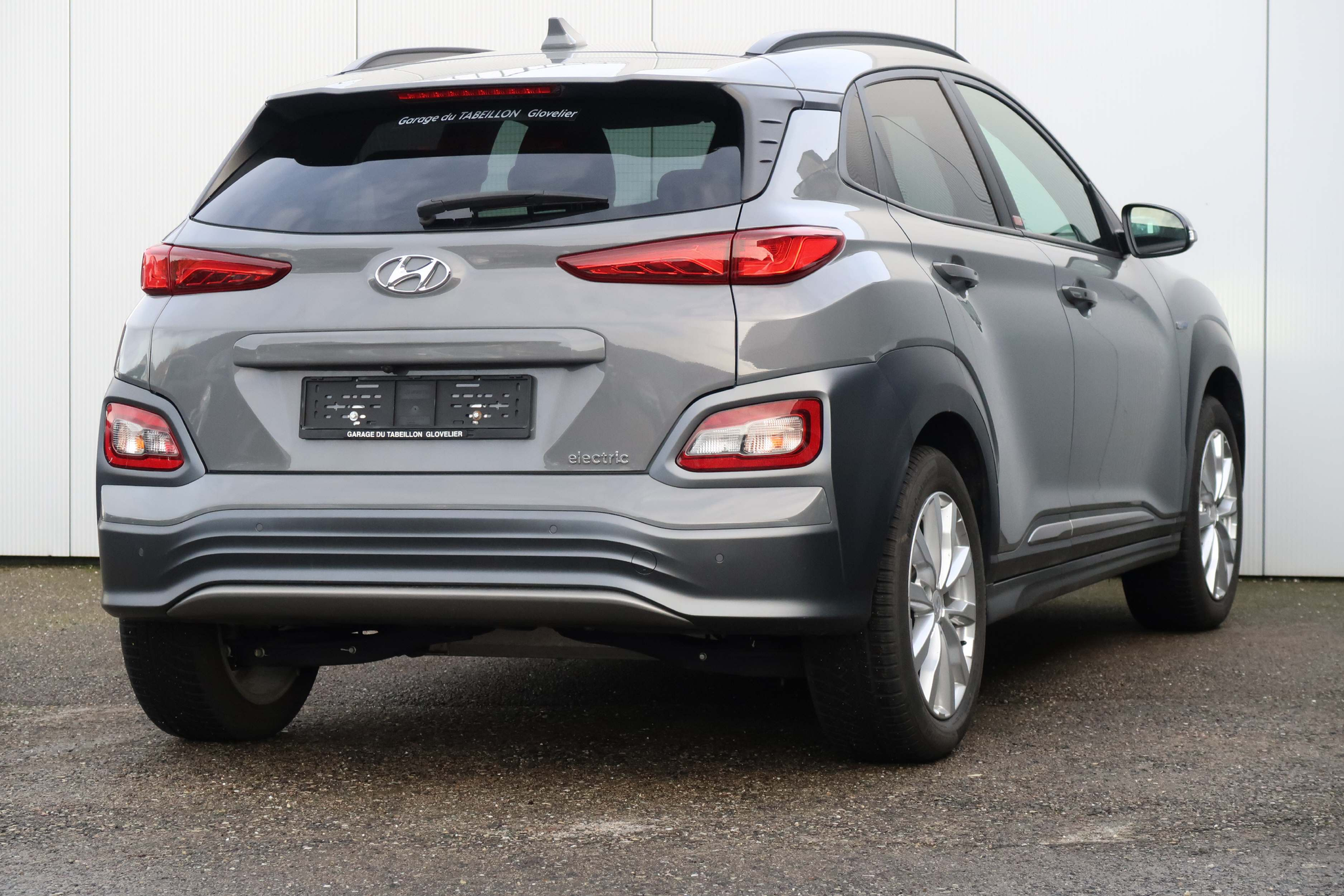 listing desktop thumbnail image 2