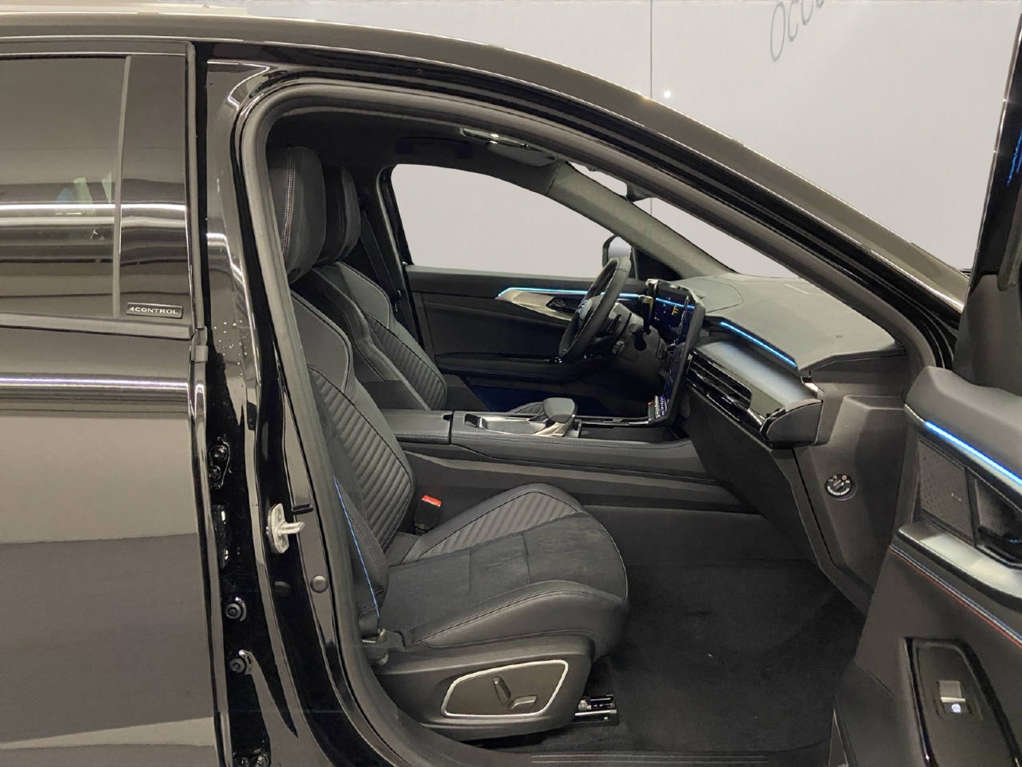 listing desktop thumbnail image 11