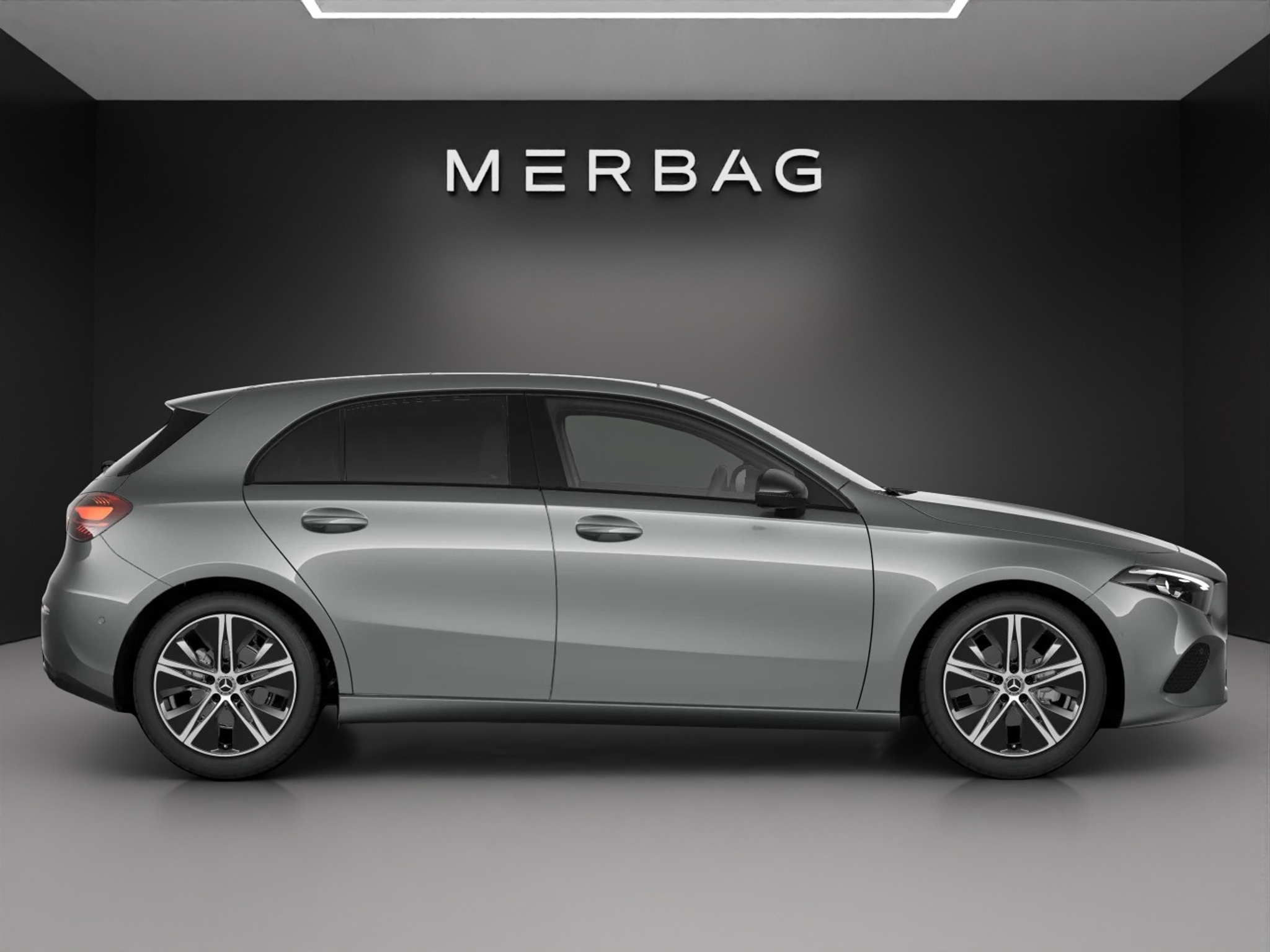 listing desktop thumbnail image 1