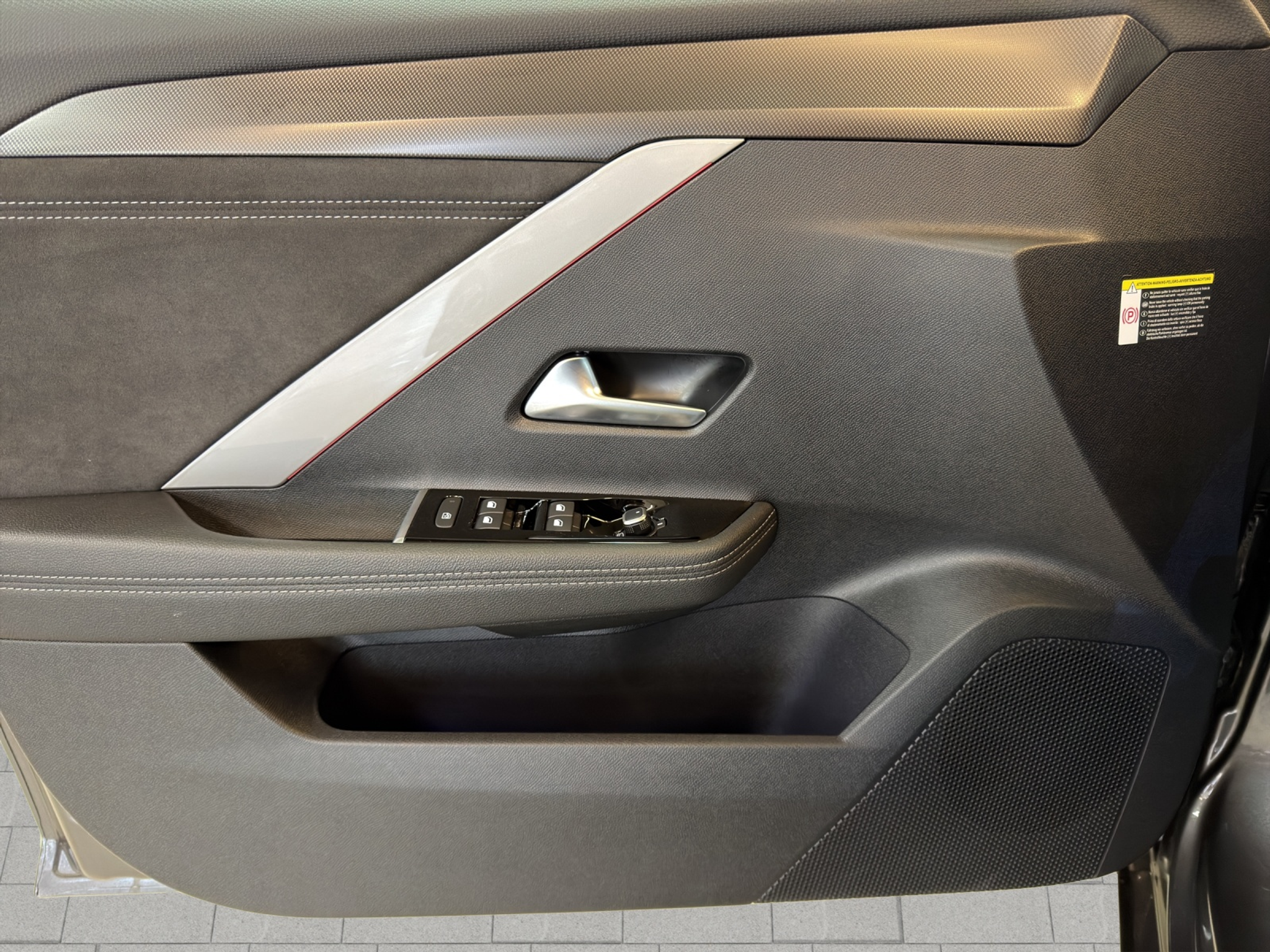 listing desktop thumbnail image 20