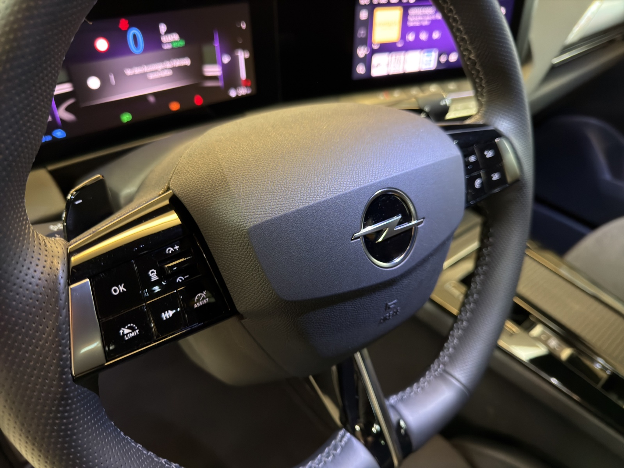 listing desktop thumbnail image 28