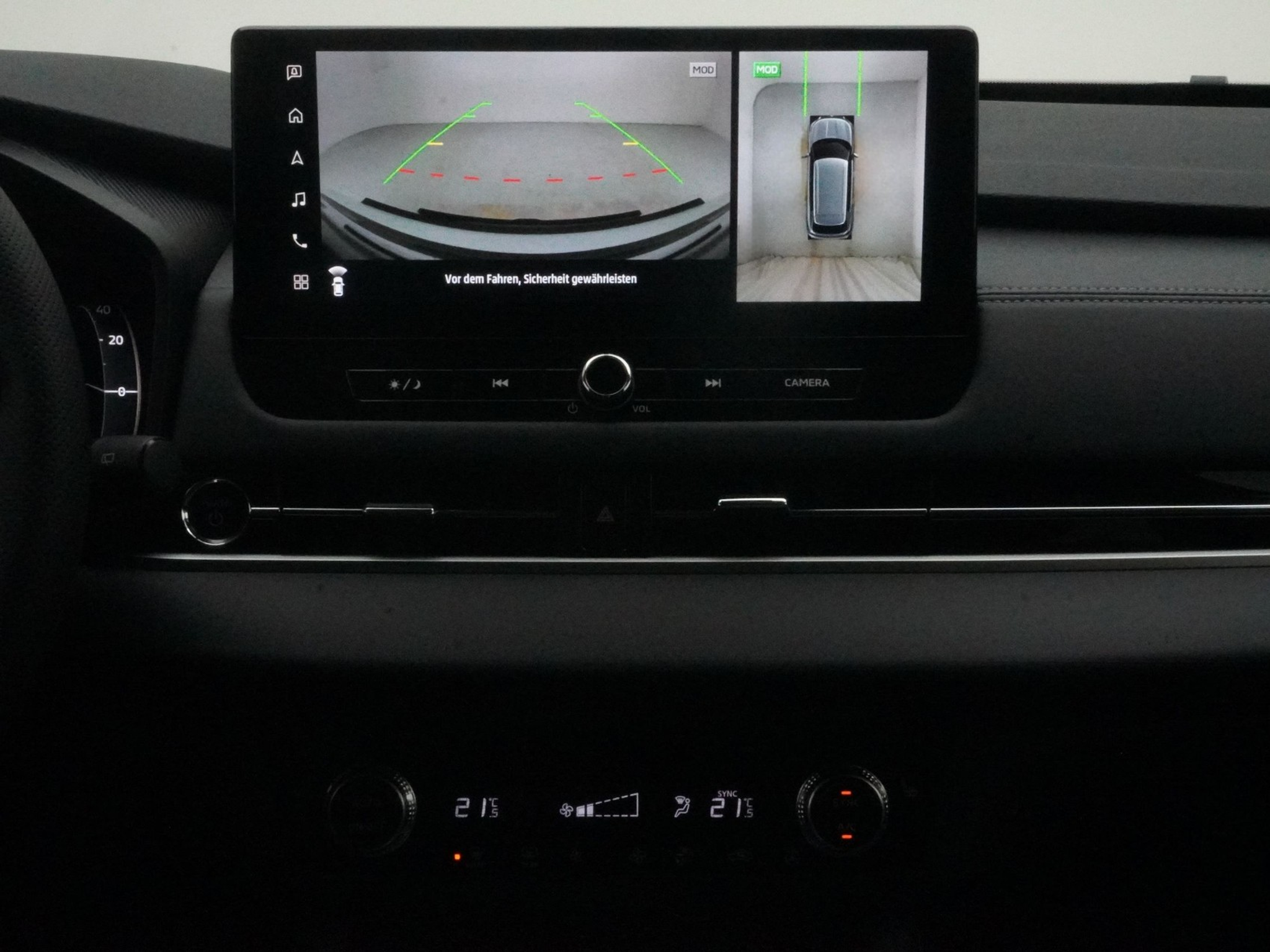 listing desktop thumbnail image 17