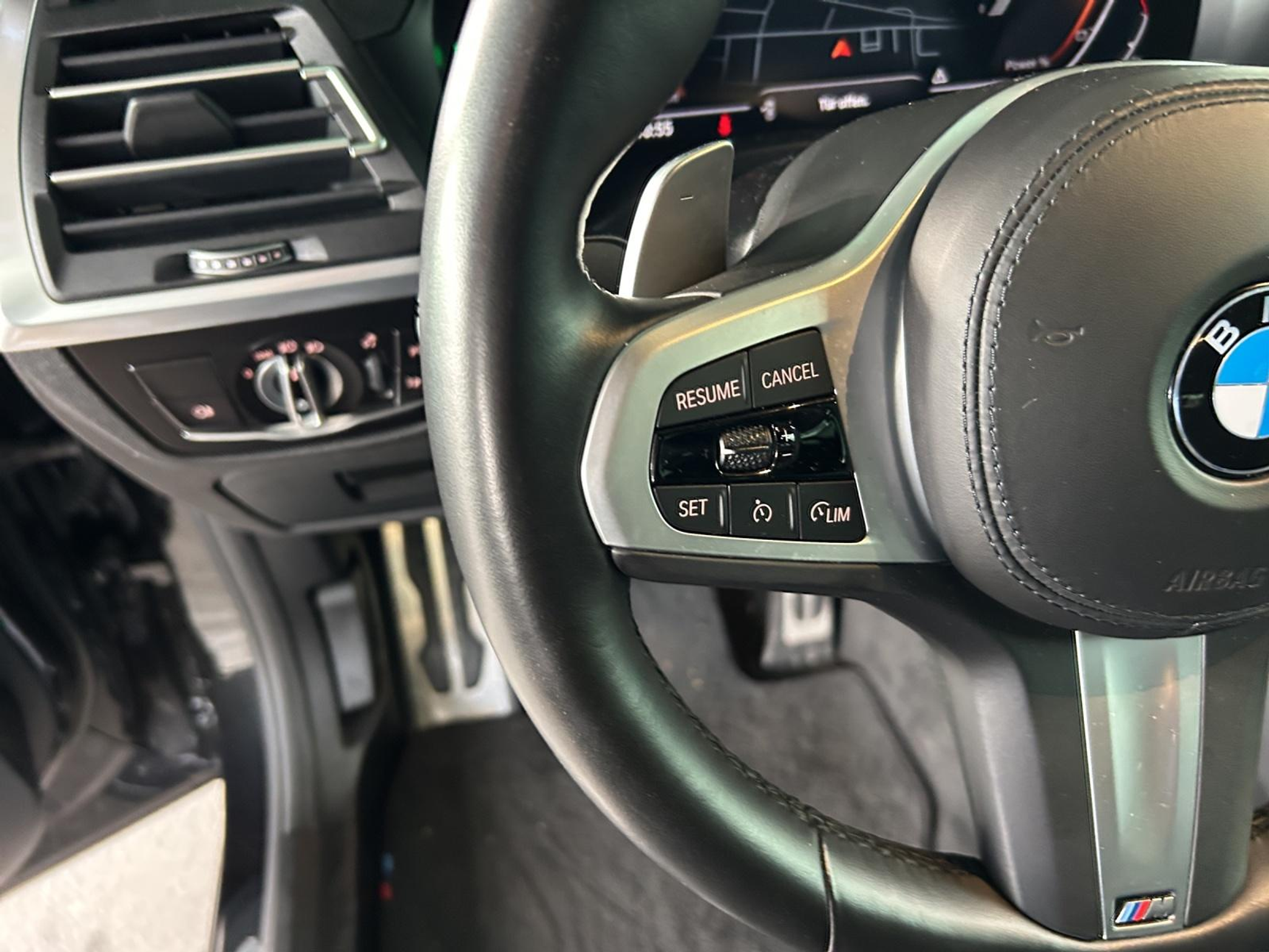 listing desktop thumbnail image 10