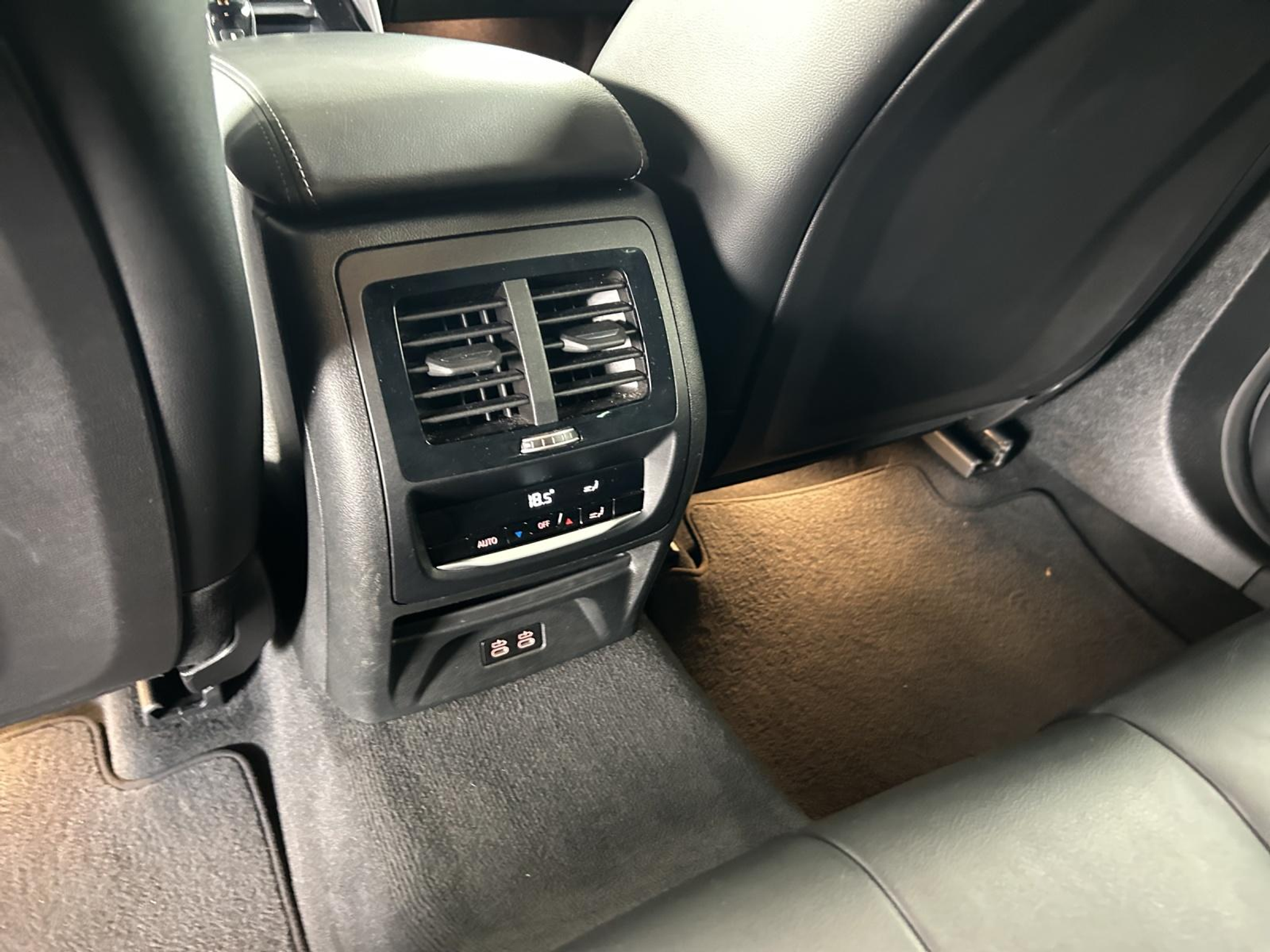 listing desktop thumbnail image 19