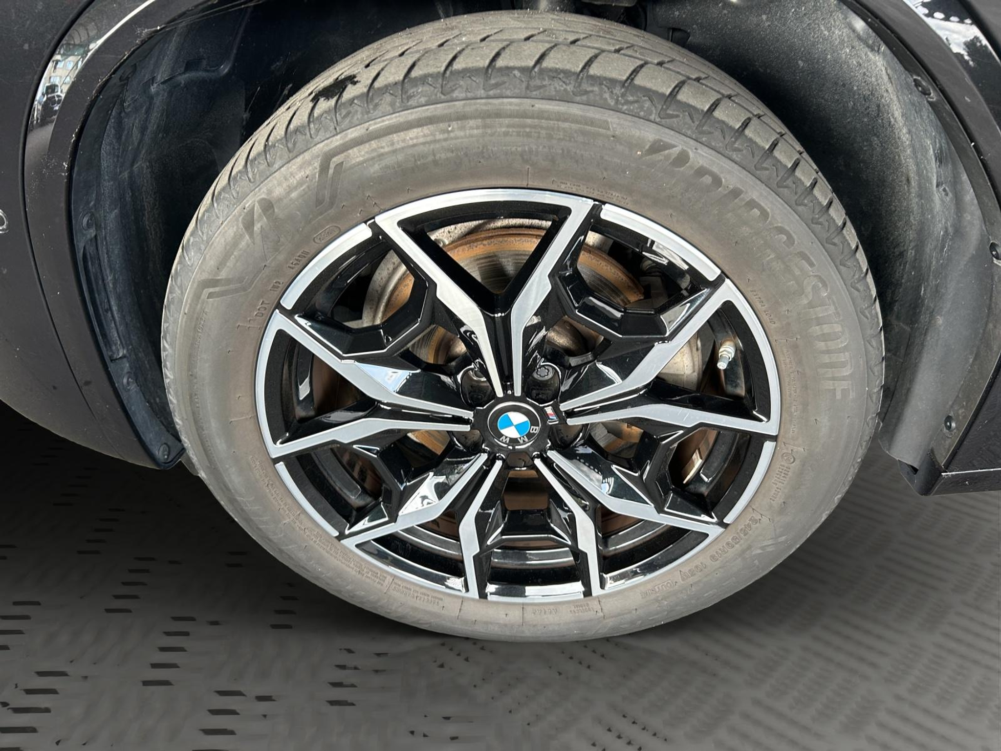 listing desktop thumbnail image 27