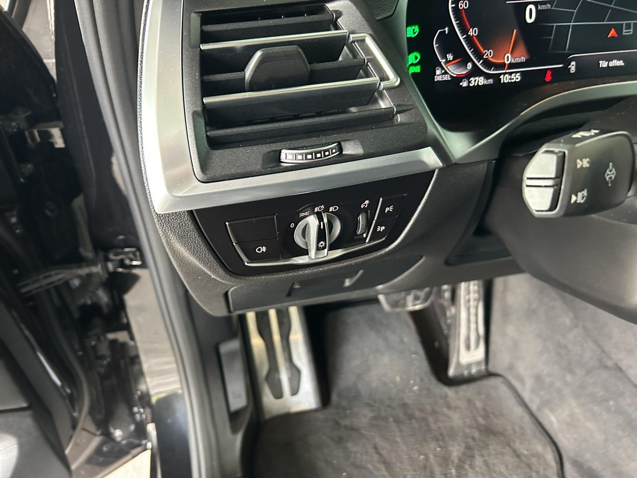 listing desktop thumbnail image 20