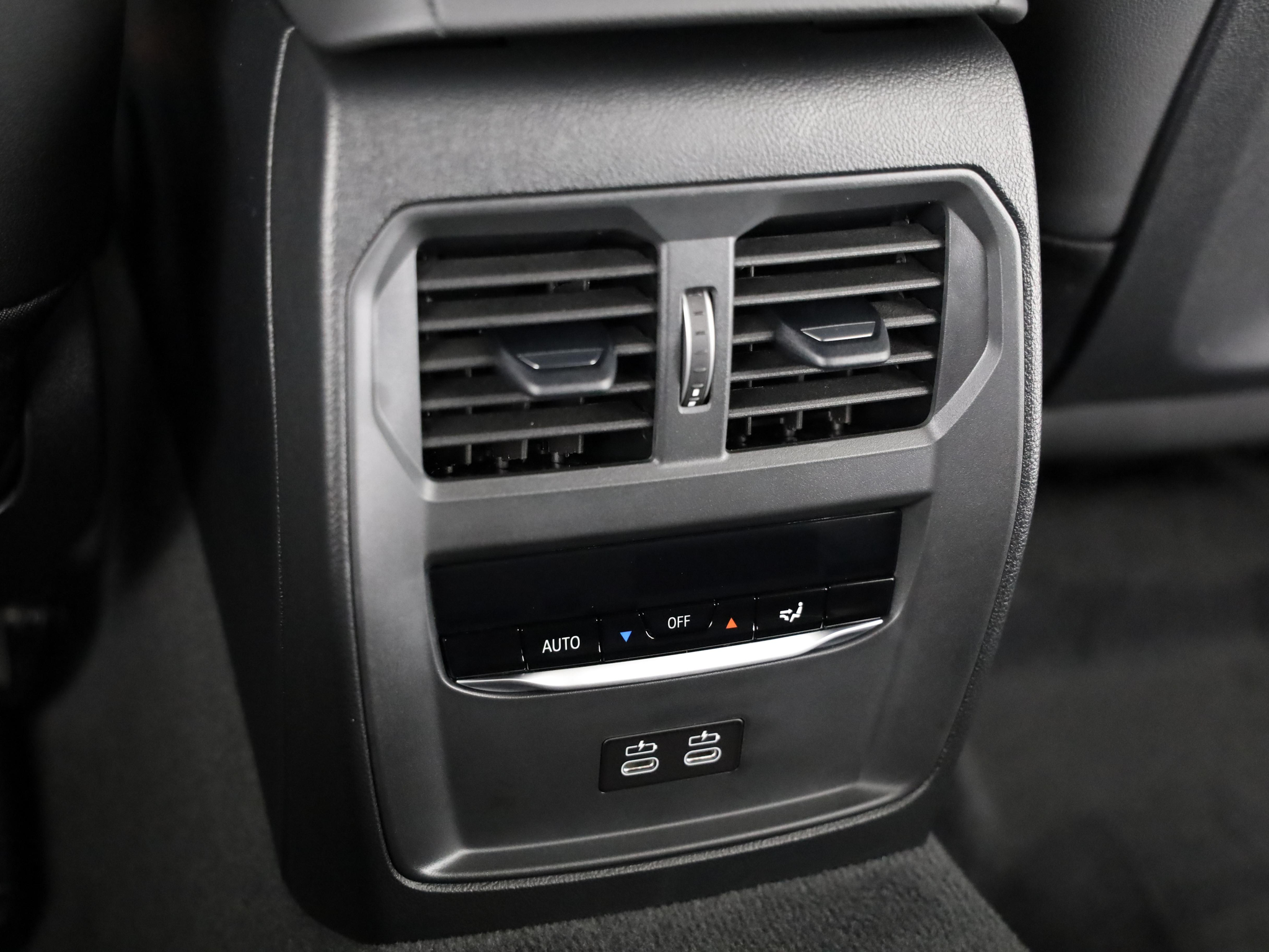 listing desktop thumbnail image 15