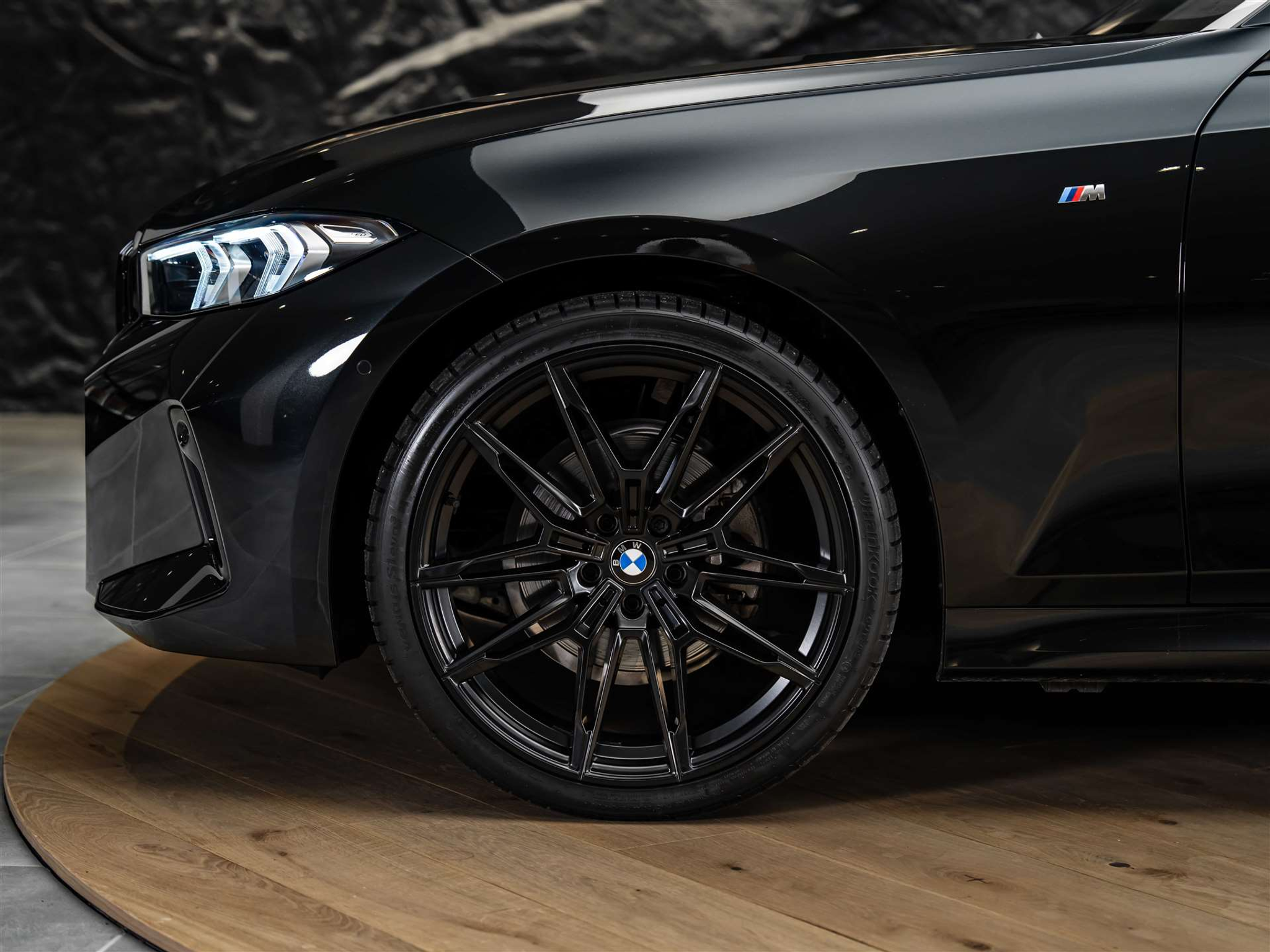 listing desktop thumbnail image 16