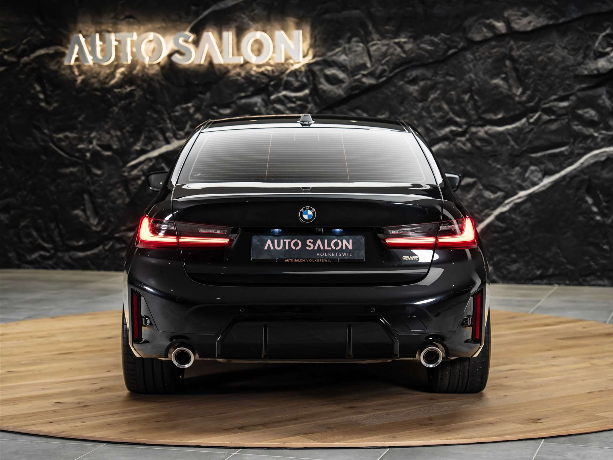 listing desktop thumbnail image 3