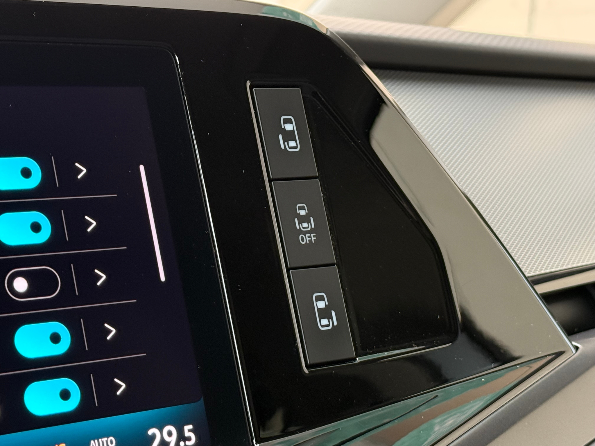 listing desktop thumbnail image 17