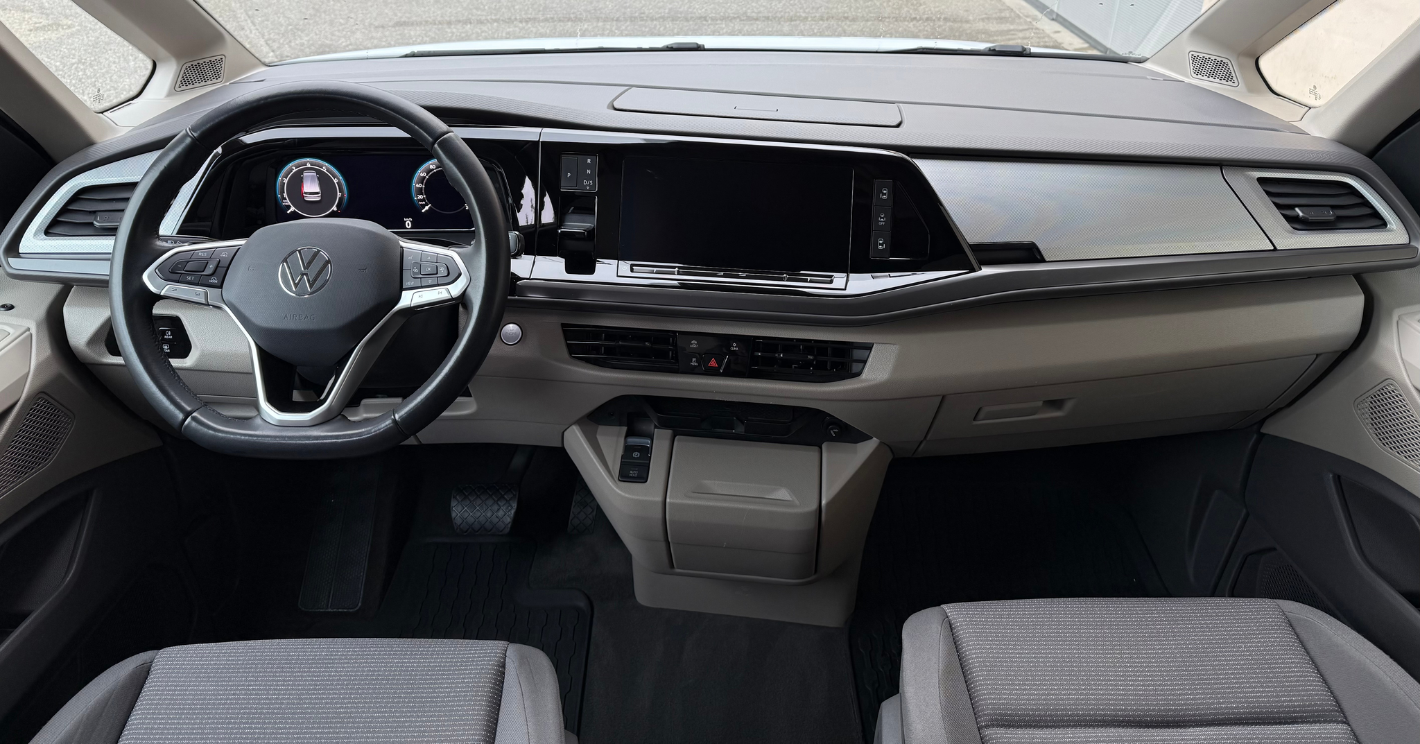 listing desktop thumbnail image 10