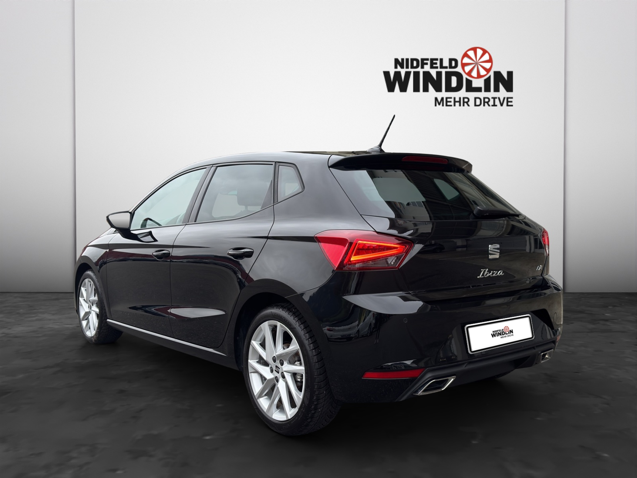 listing desktop thumbnail image 3