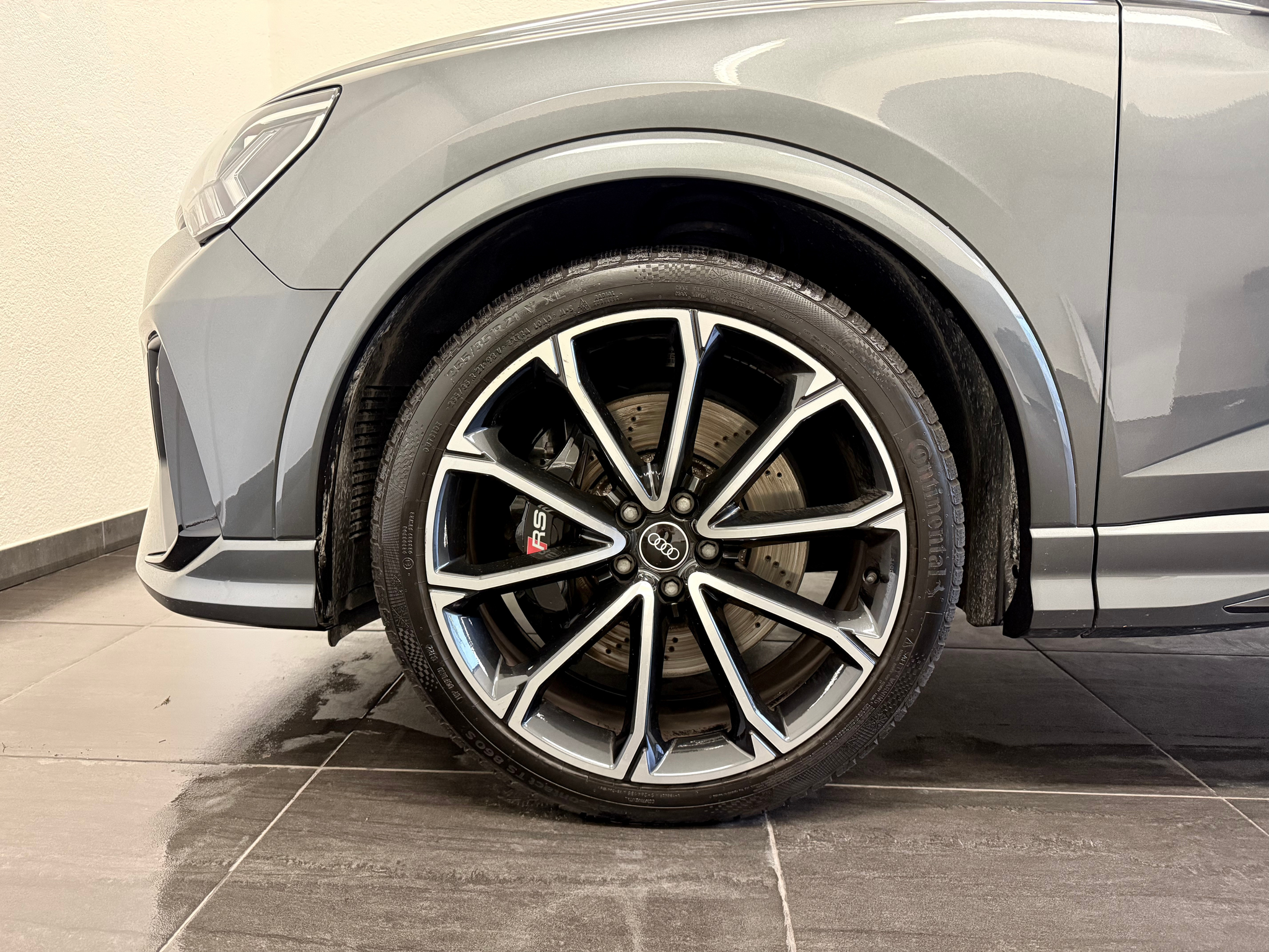 listing desktop thumbnail image 11