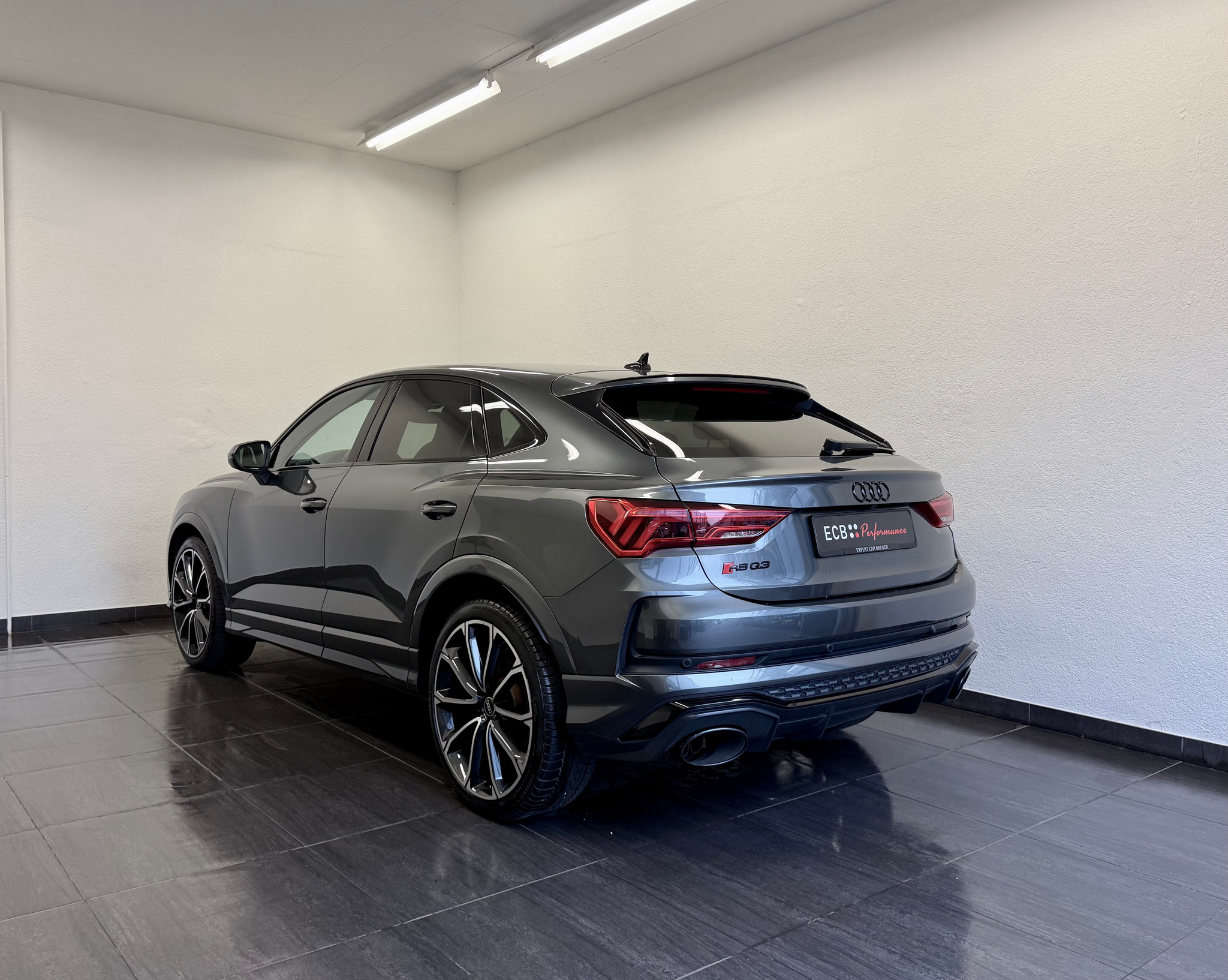 listing desktop thumbnail image 8