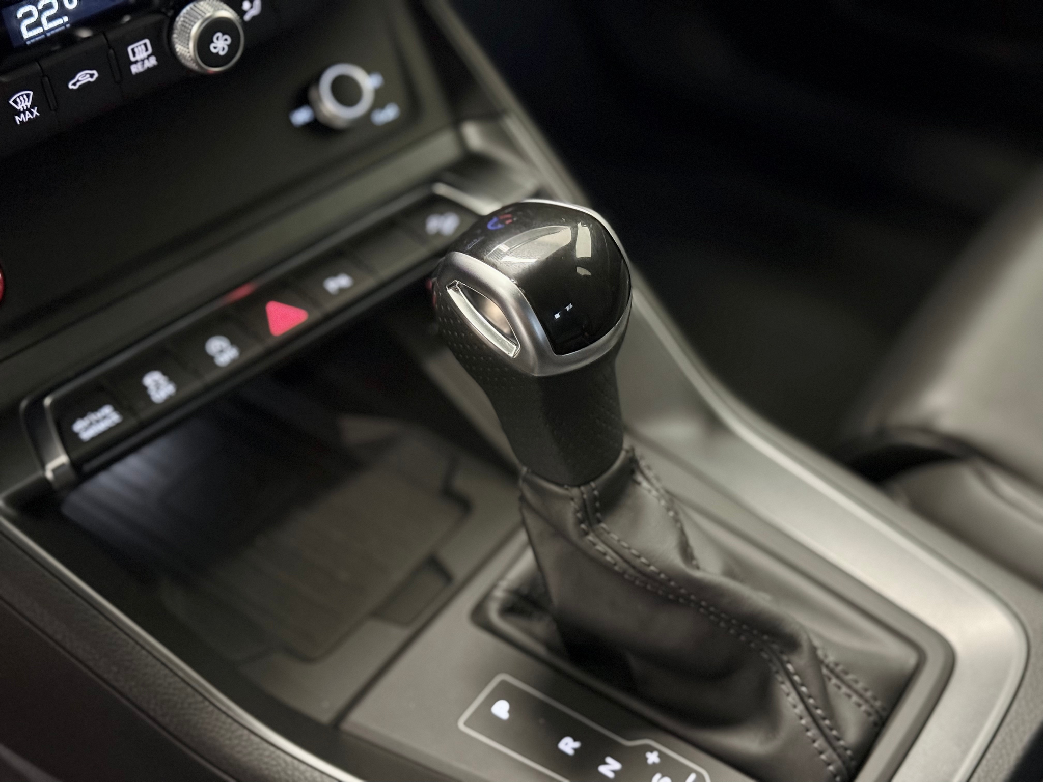 listing desktop thumbnail image 23