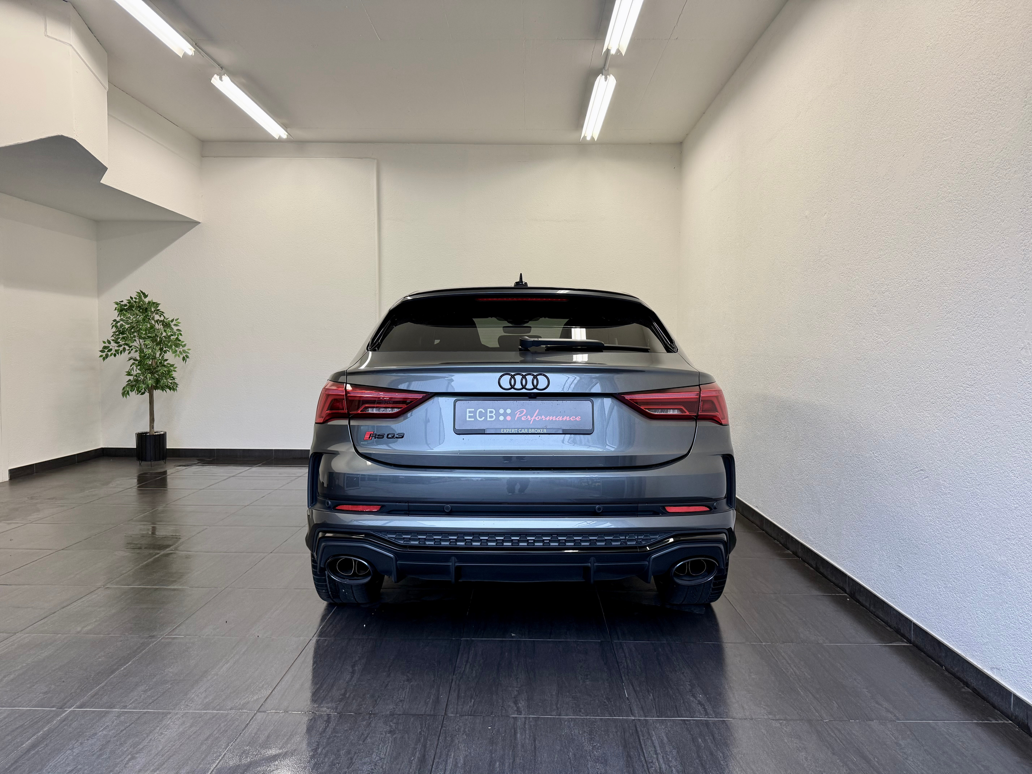 listing desktop thumbnail image 10