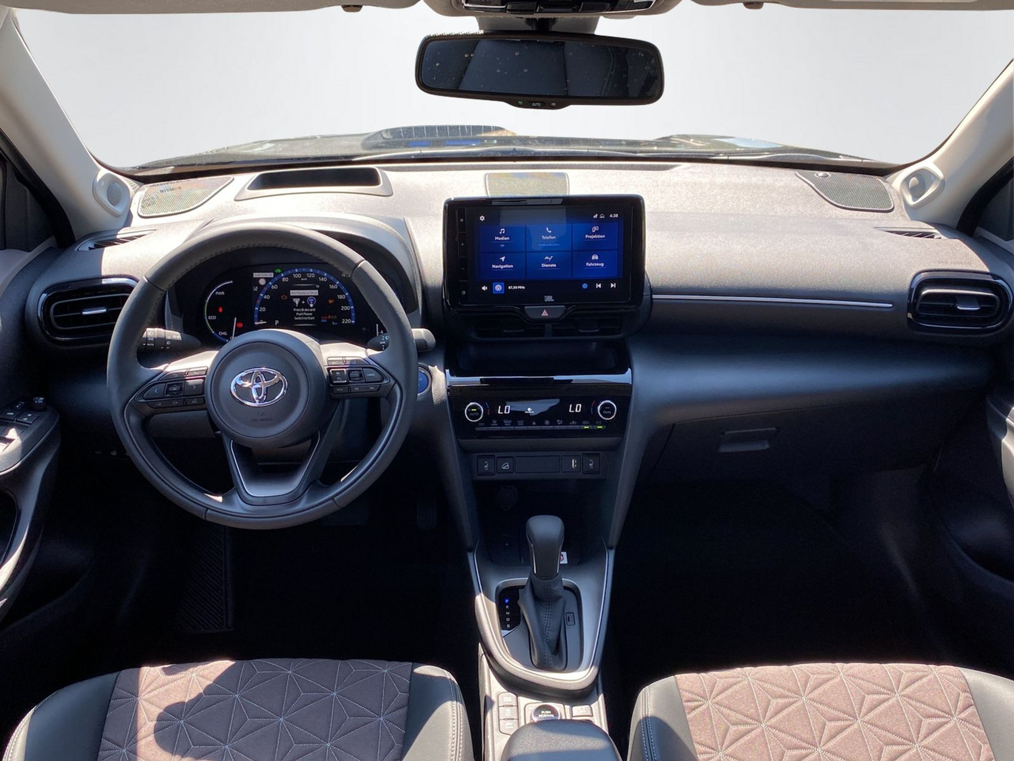 listing desktop thumbnail image 11