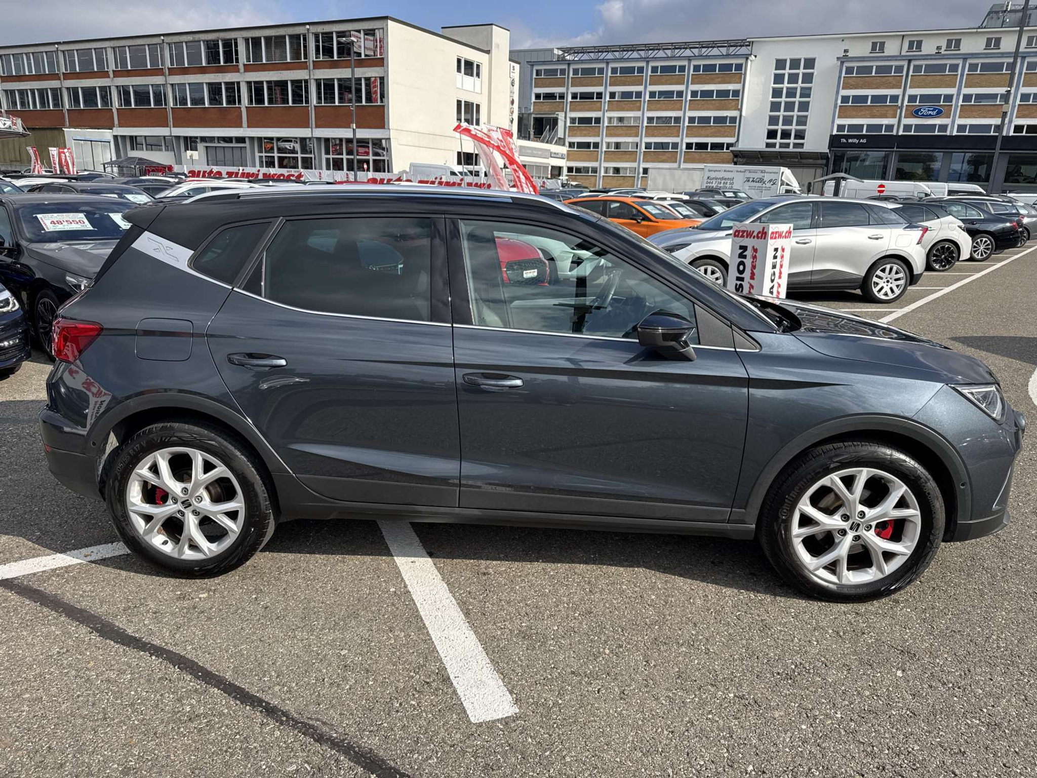 listing desktop thumbnail image 10