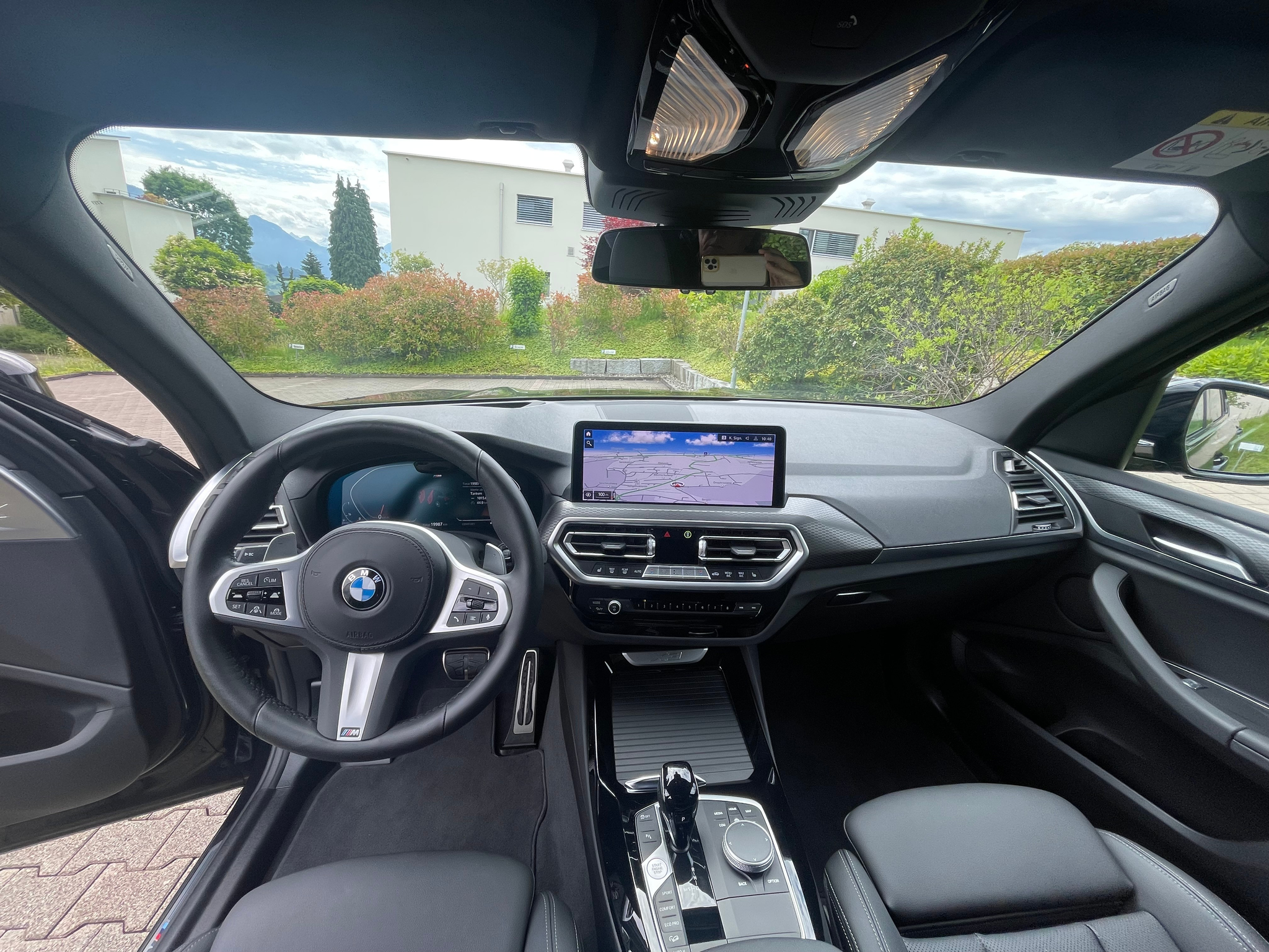 listing desktop thumbnail image 7