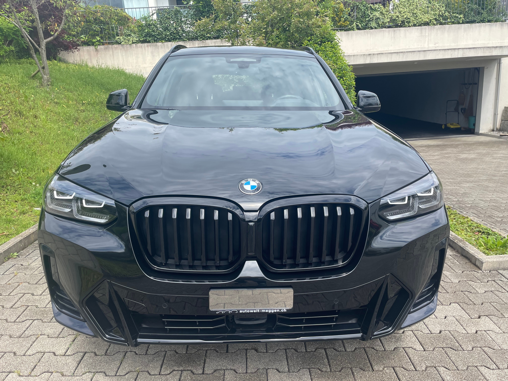 listing desktop thumbnail image 14