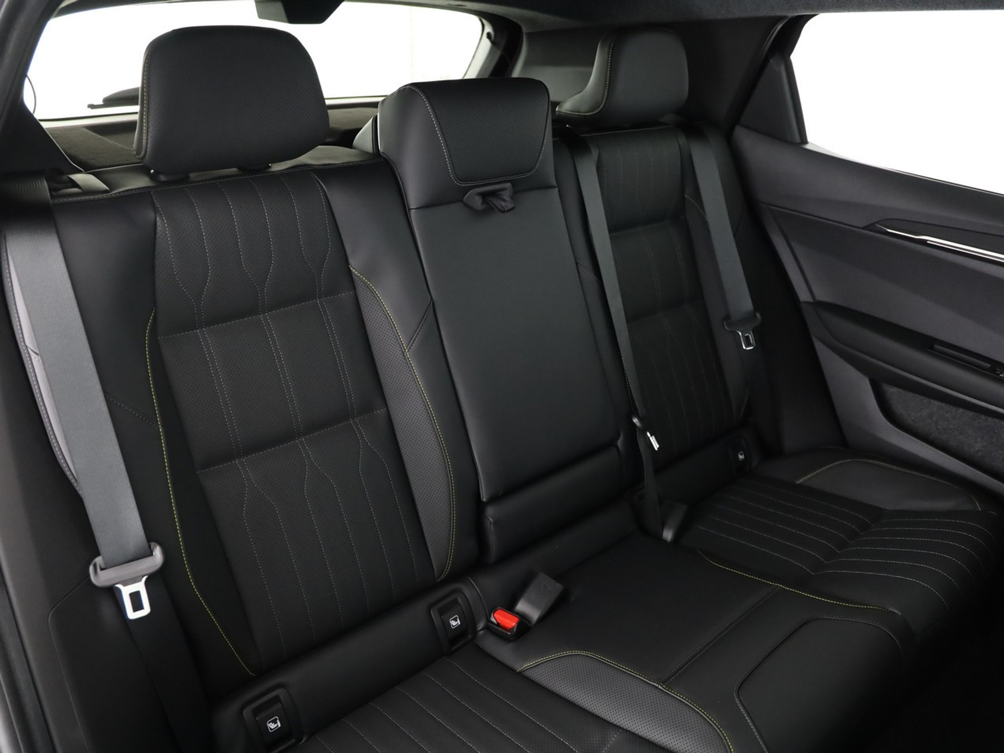 listing desktop thumbnail image 7