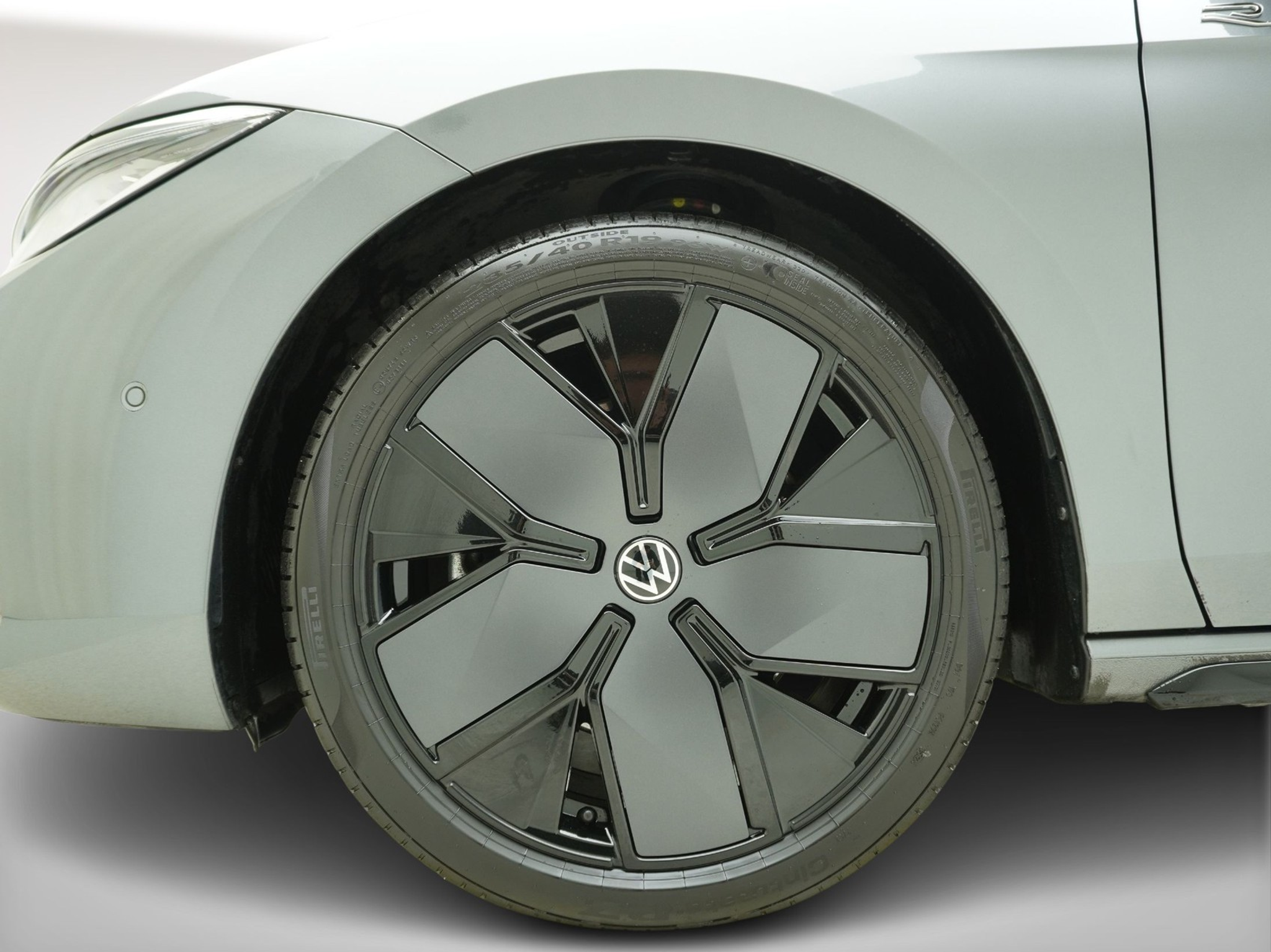 listing desktop thumbnail image 6