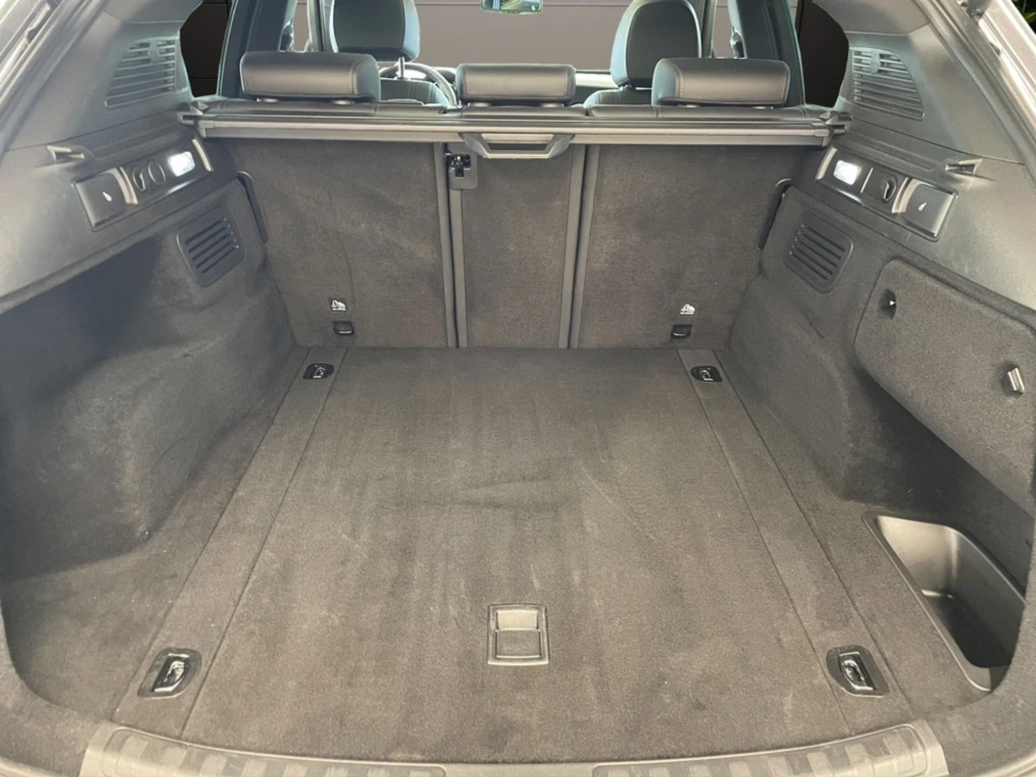 listing desktop thumbnail image 14