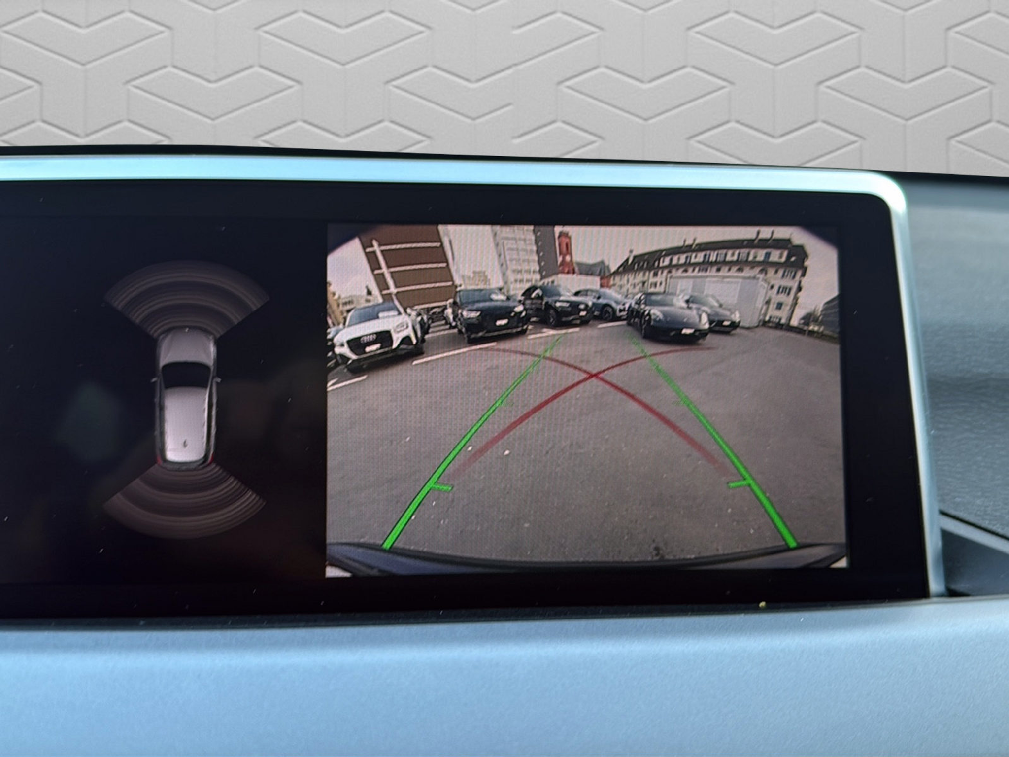 listing desktop thumbnail image 17