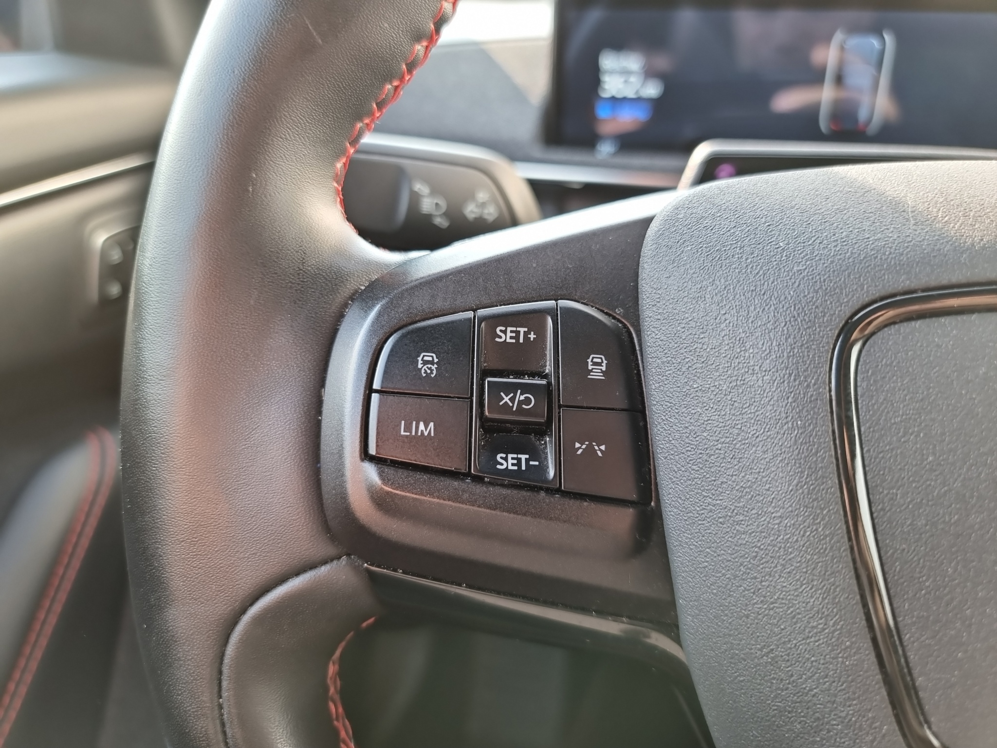 listing desktop thumbnail image 9