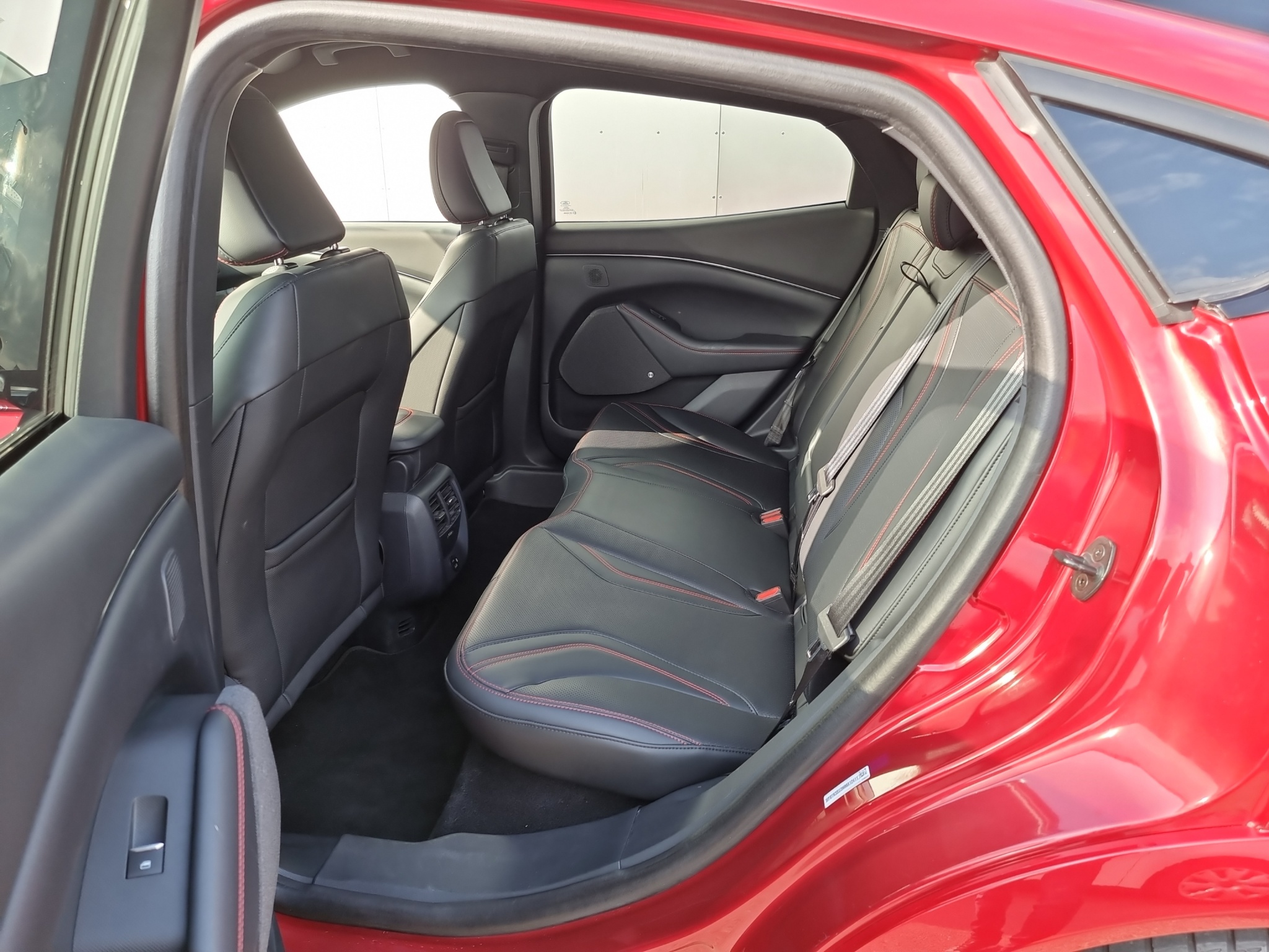 listing desktop thumbnail image 13