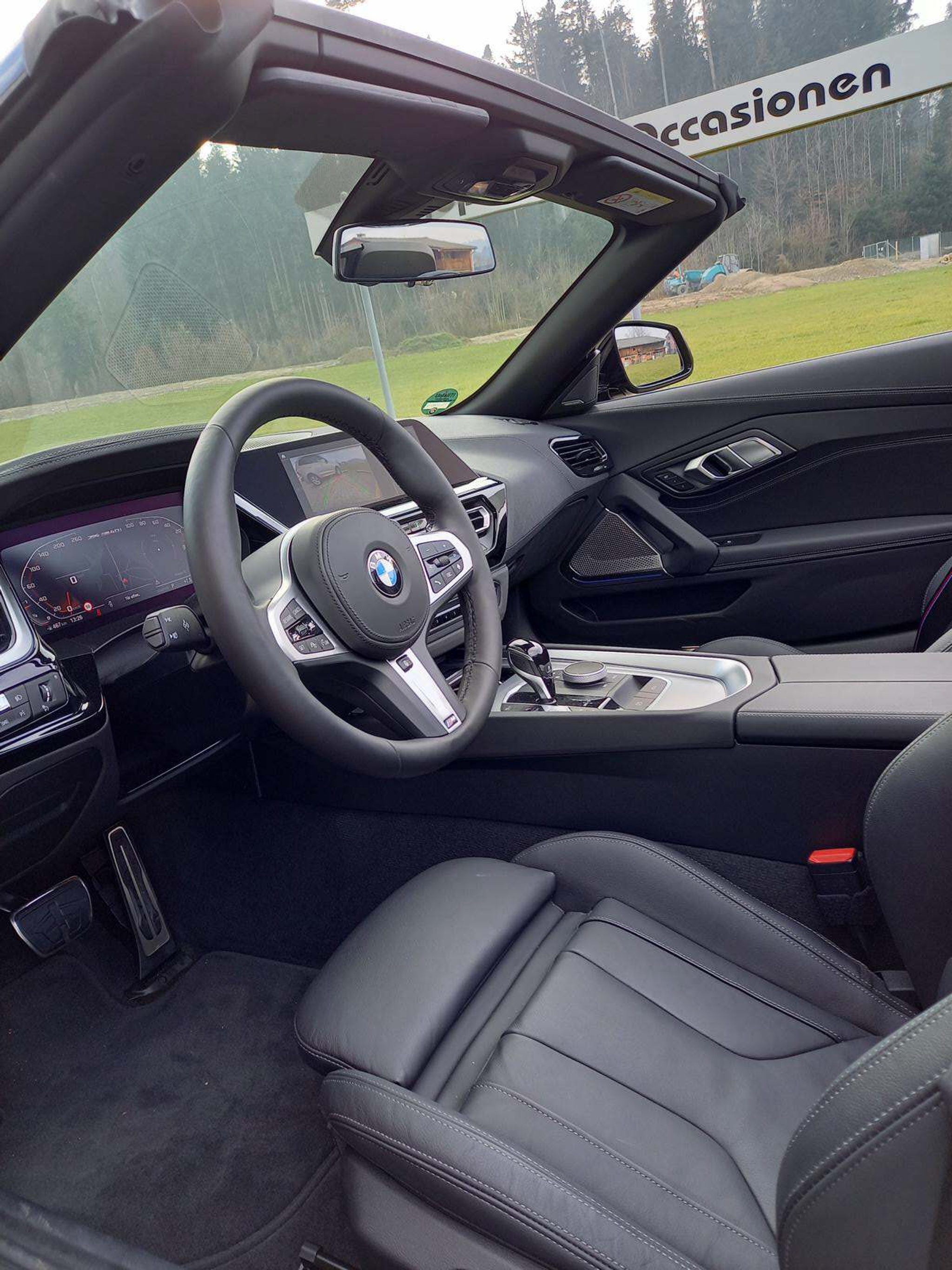 listing desktop thumbnail image 8