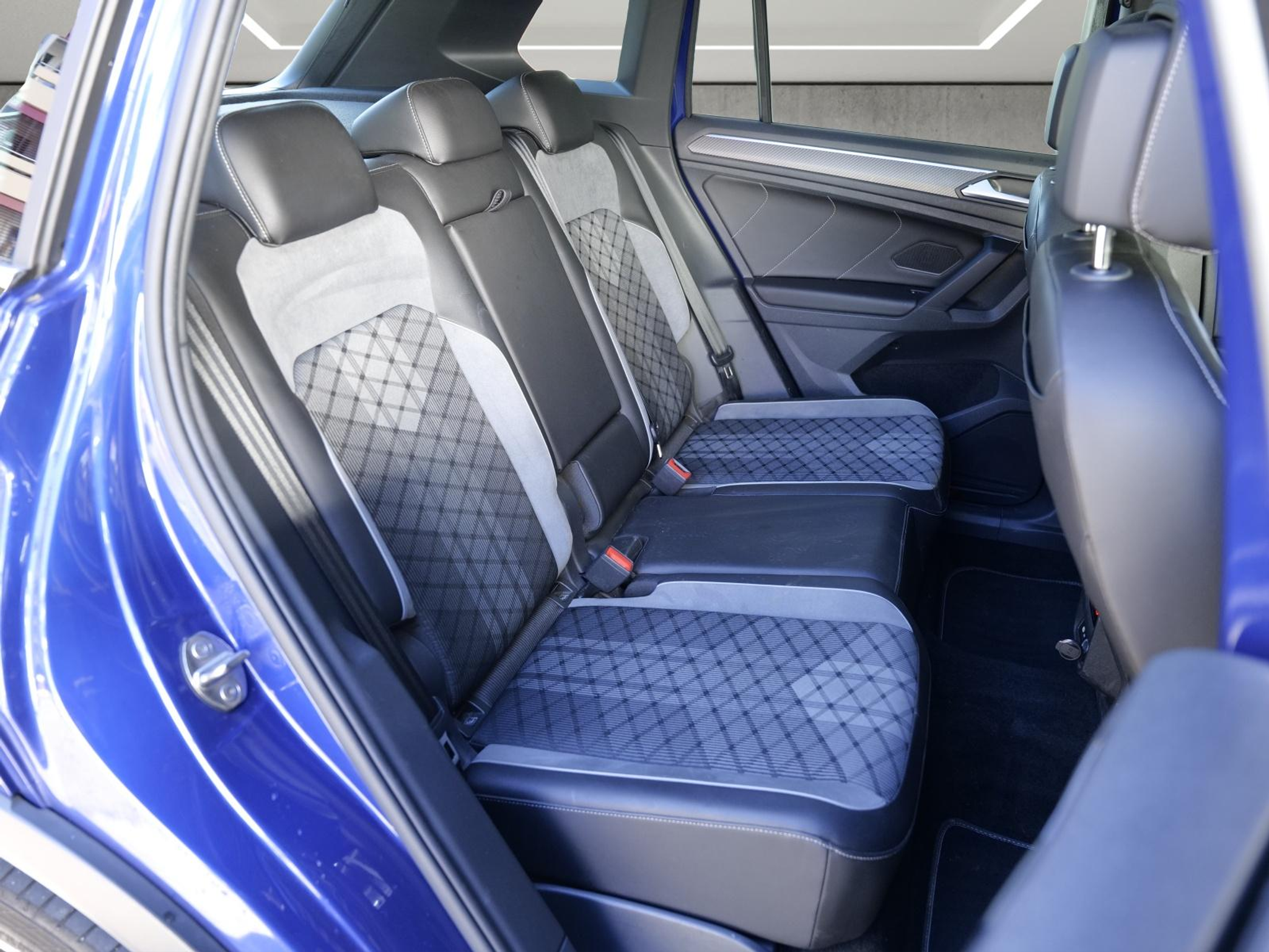 listing desktop thumbnail image 14