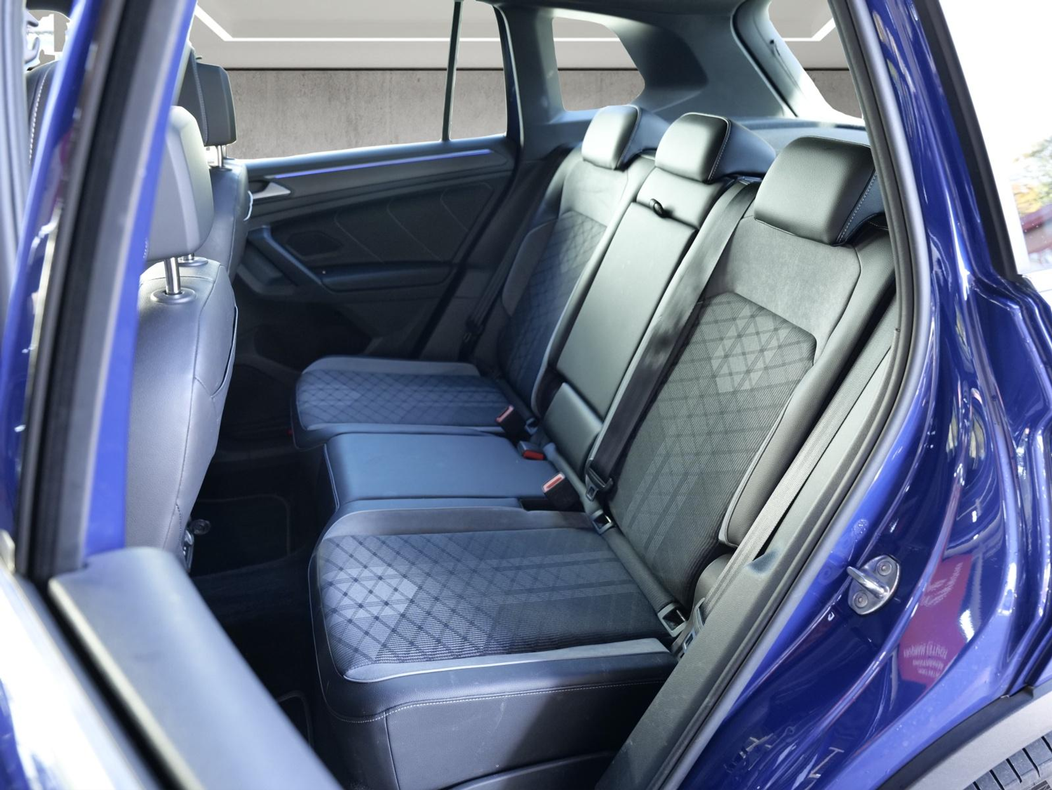 listing desktop thumbnail image 9