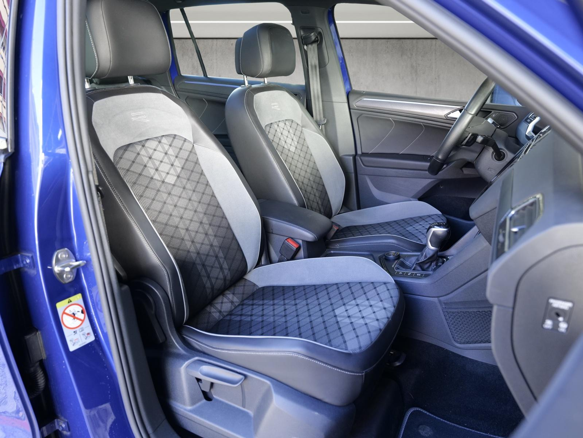 listing desktop thumbnail image 13