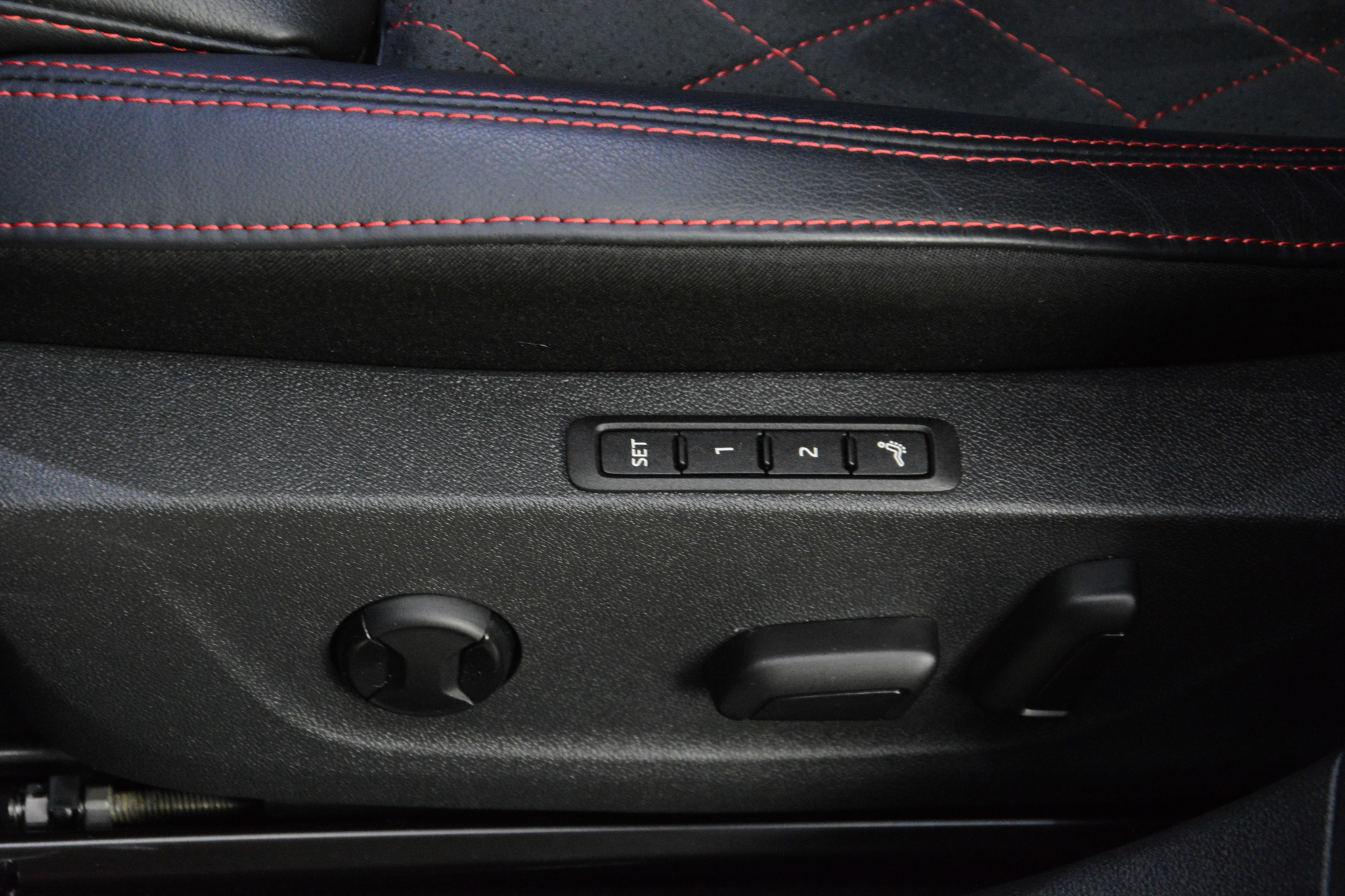 listing desktop thumbnail image 16