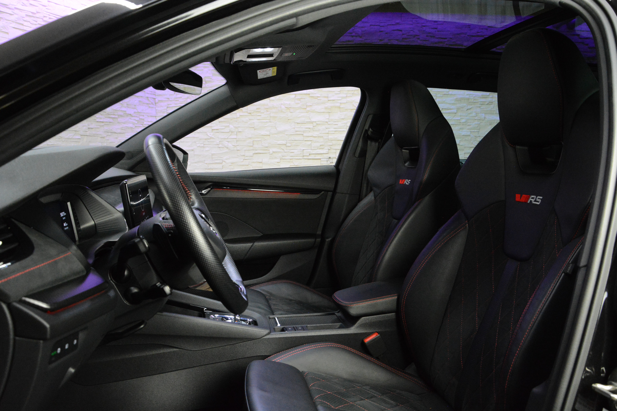 listing desktop thumbnail image 8