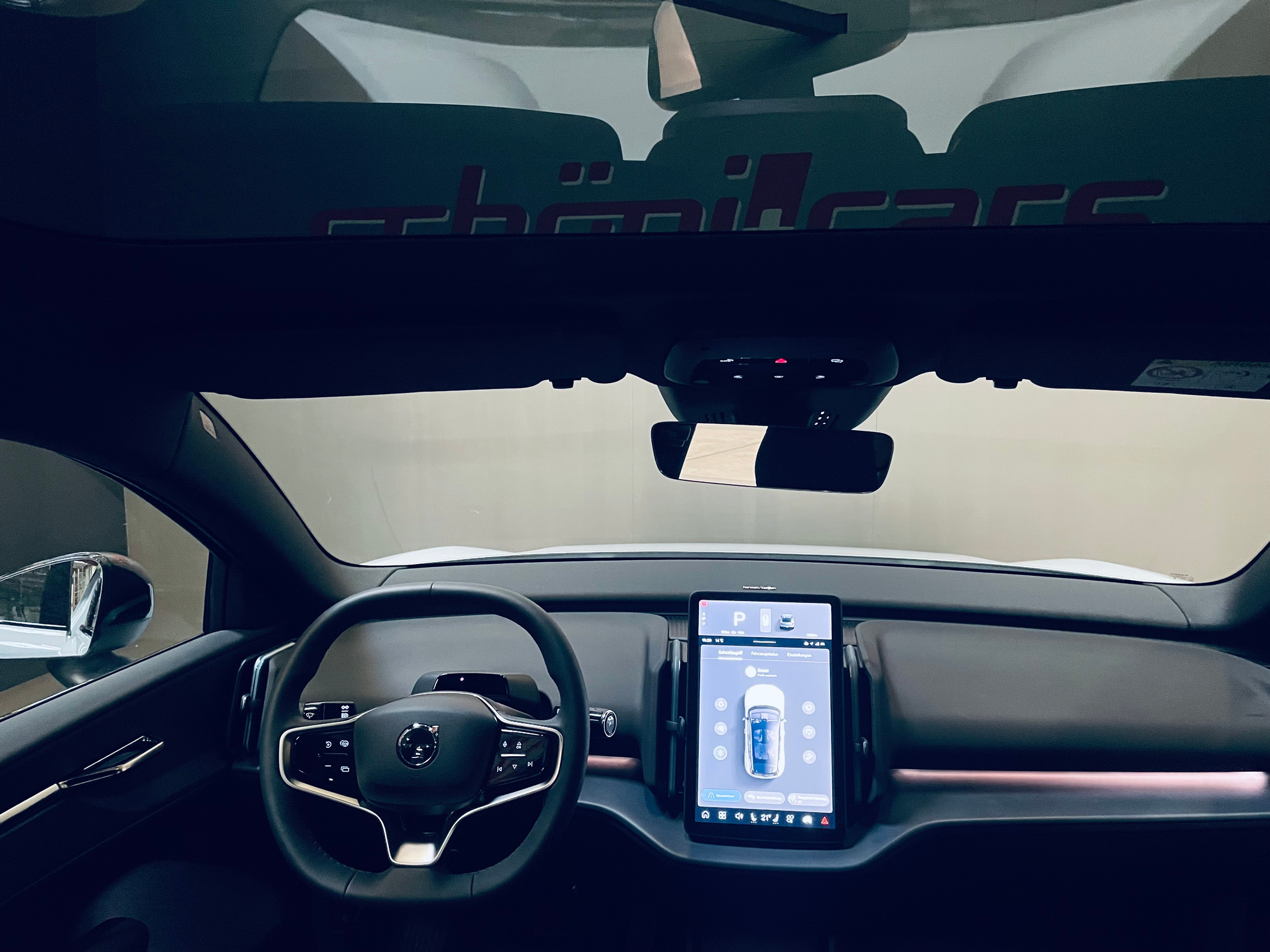 listing desktop thumbnail image 27