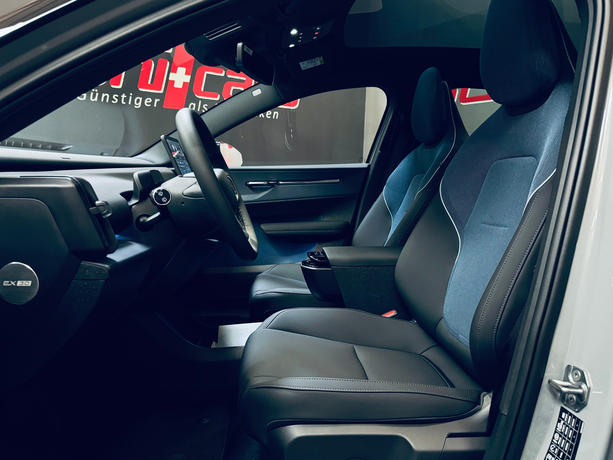 listing desktop thumbnail image 11