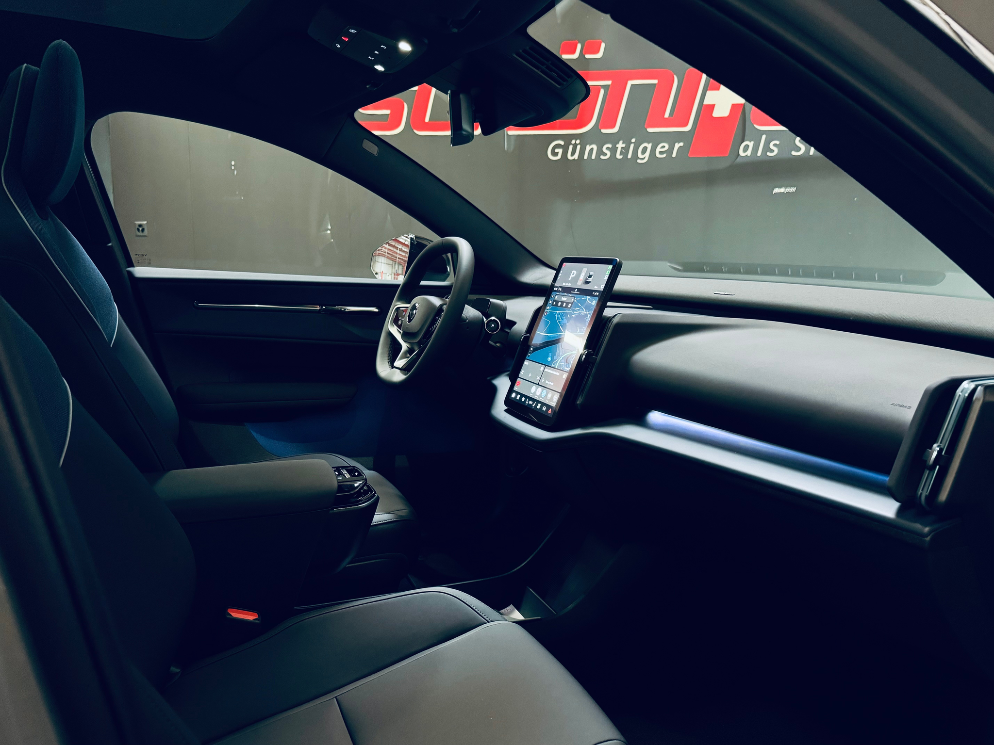 listing desktop thumbnail image 13