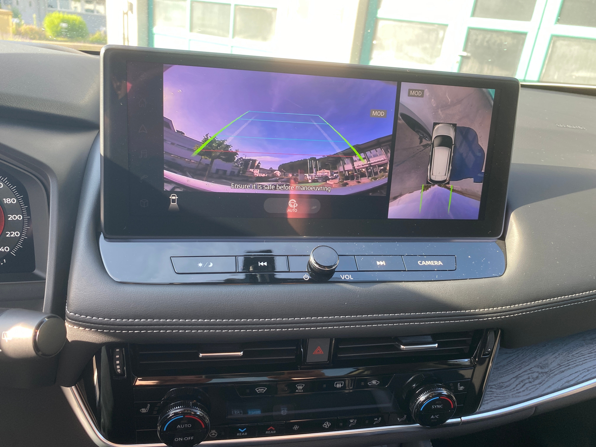 listing desktop thumbnail image 12