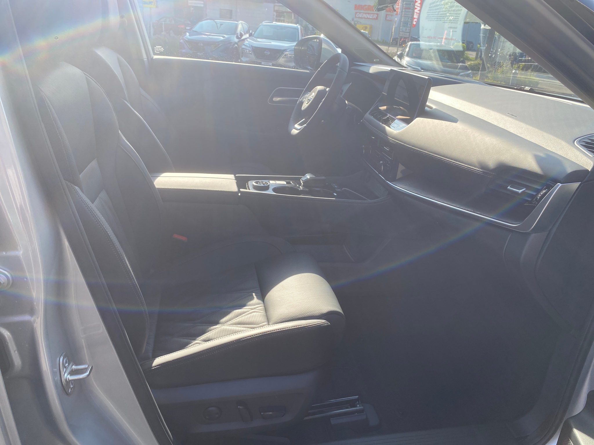 listing desktop thumbnail image 14