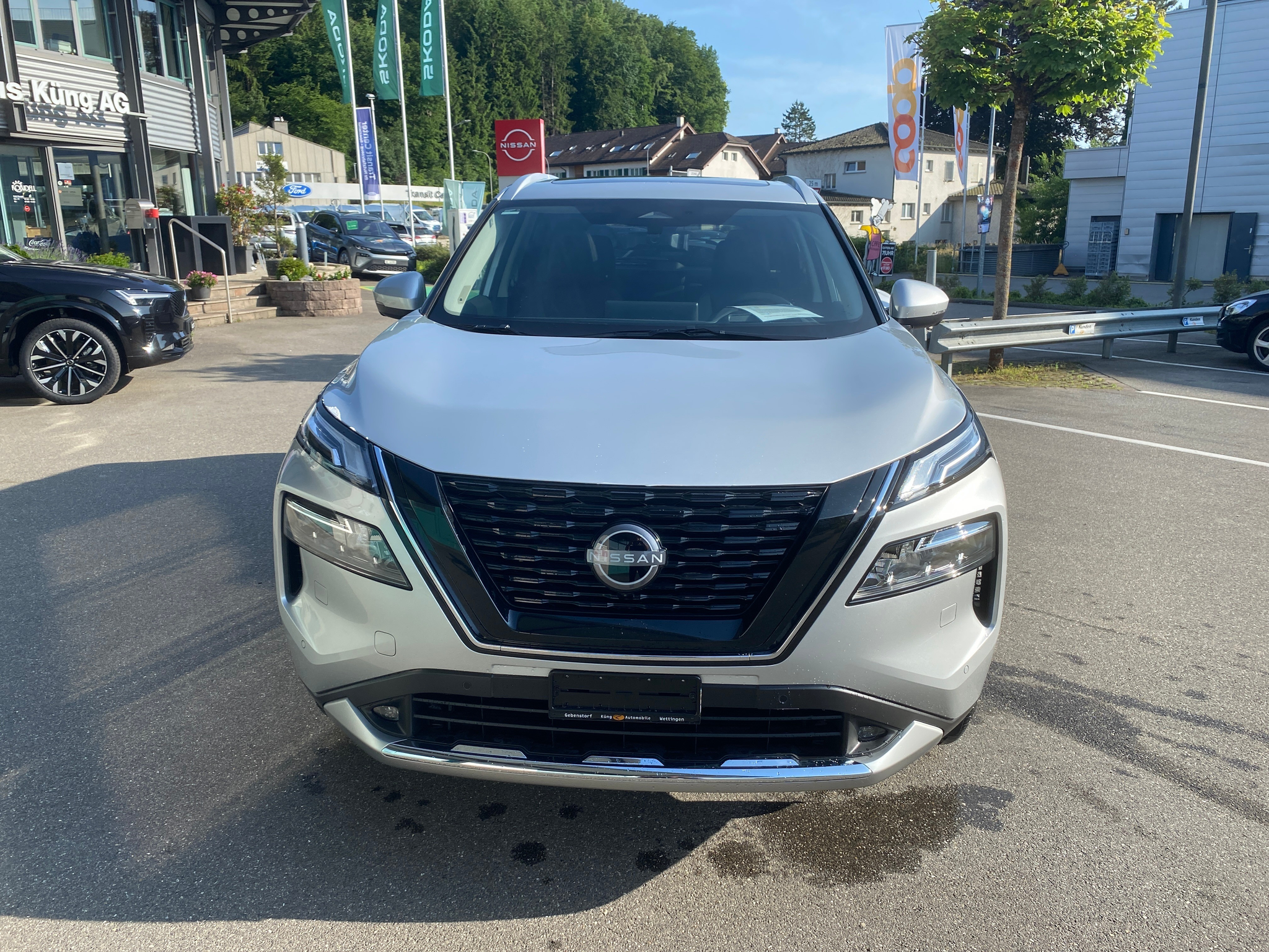 listing desktop thumbnail image 2