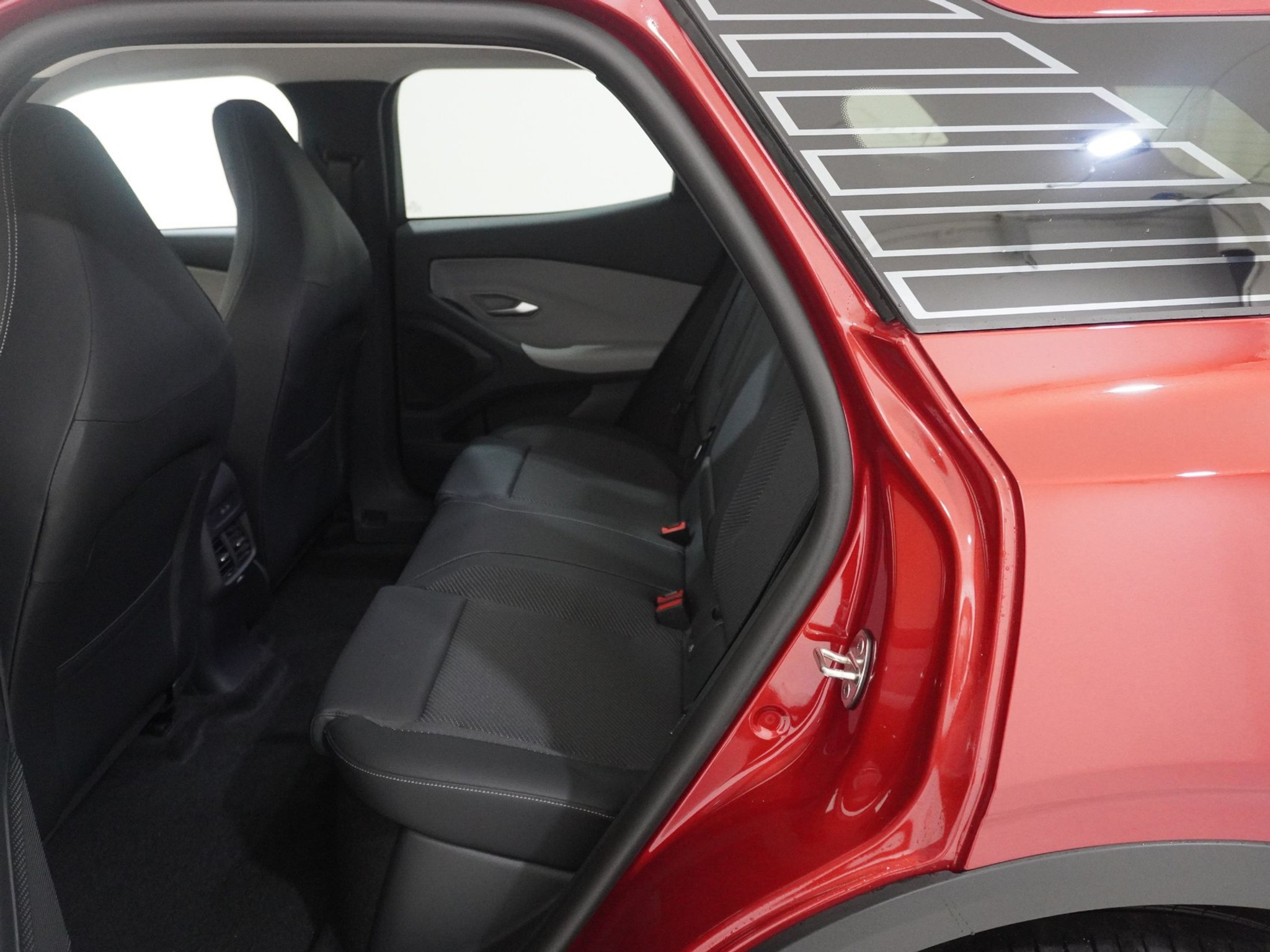 listing desktop thumbnail image 15