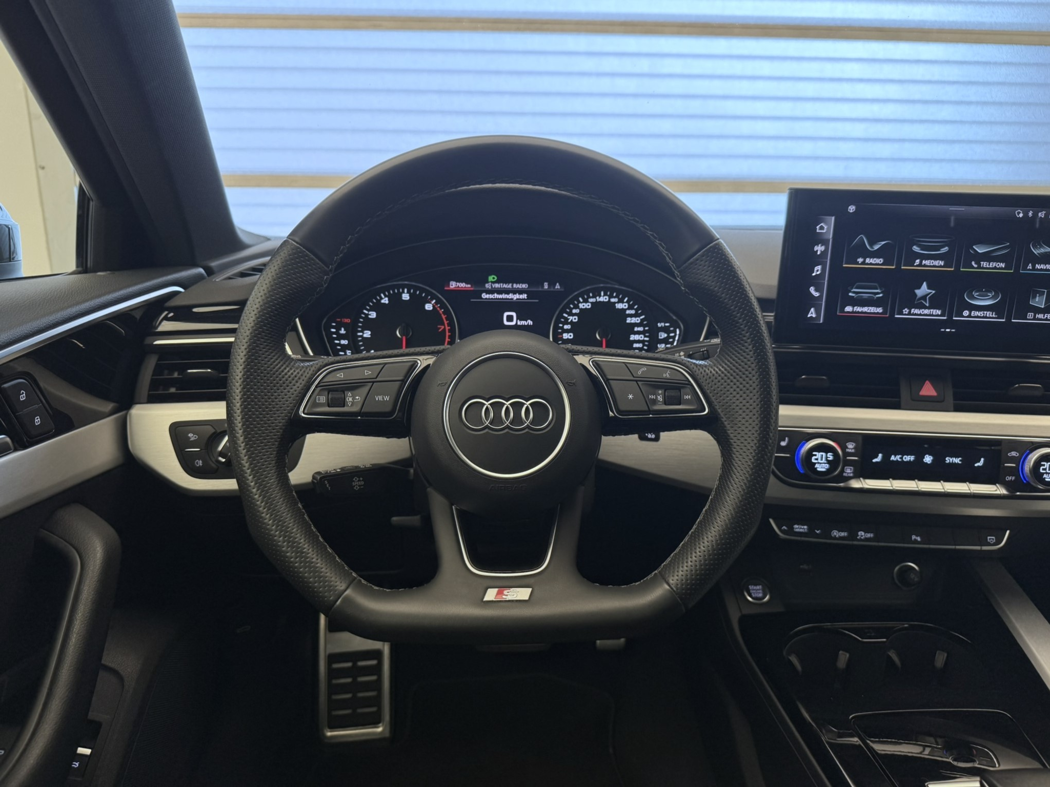 listing desktop thumbnail image 7