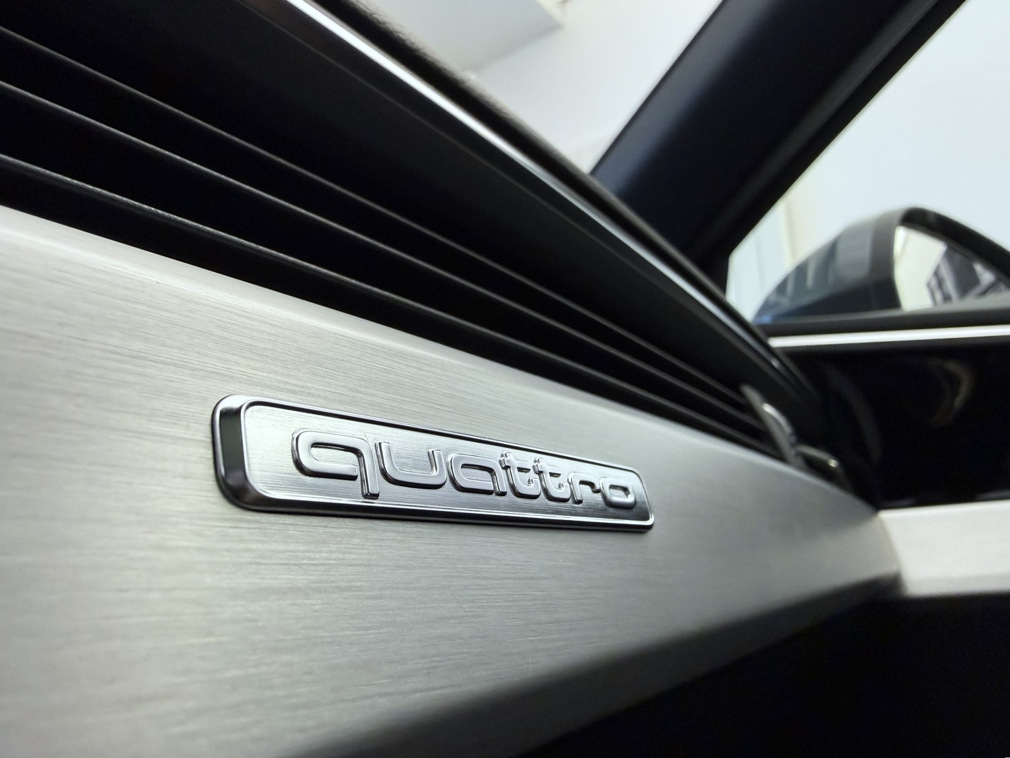 listing desktop thumbnail image 16