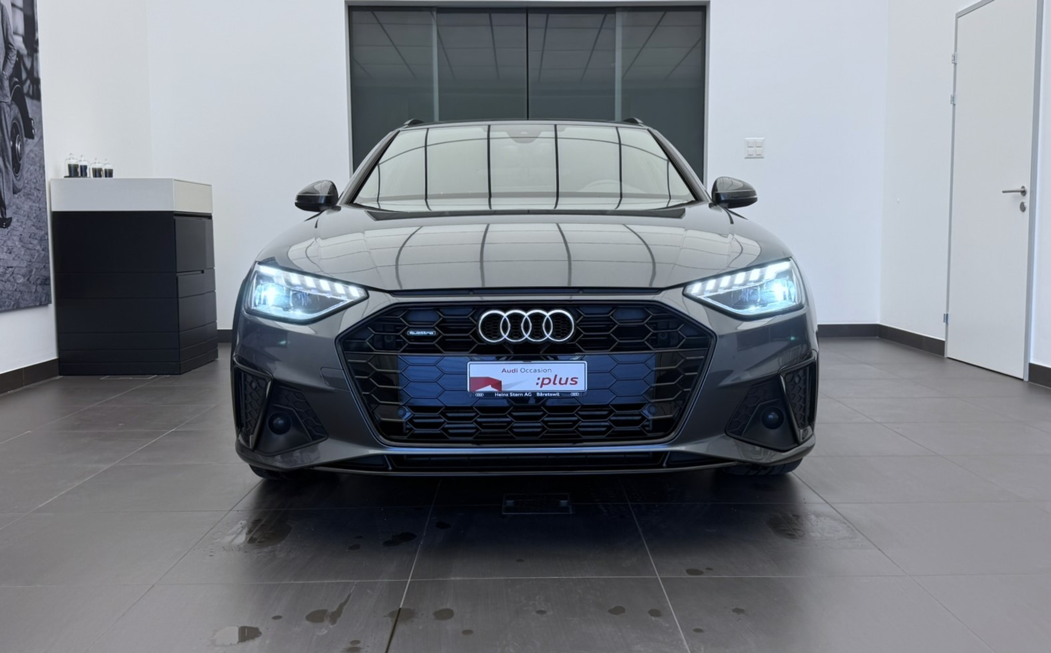 listing desktop thumbnail image 1